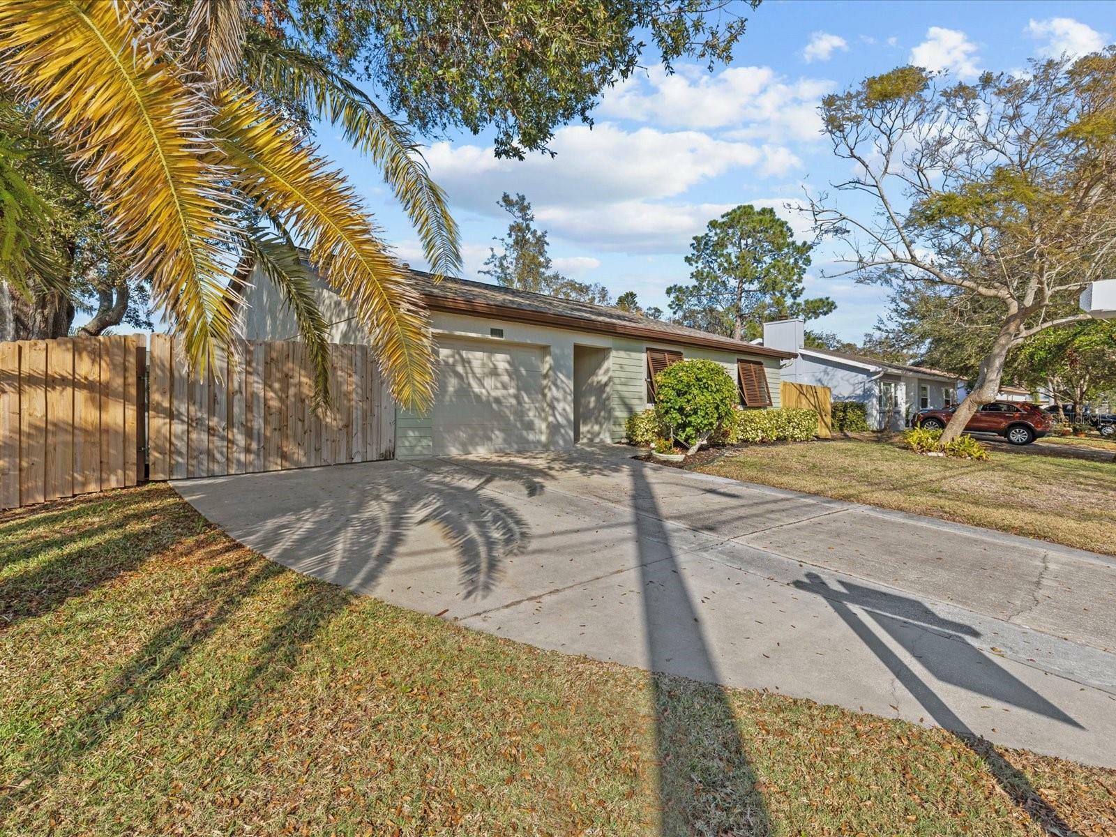 Property Photo:  1310 Meres Boulevard  FL 34689 