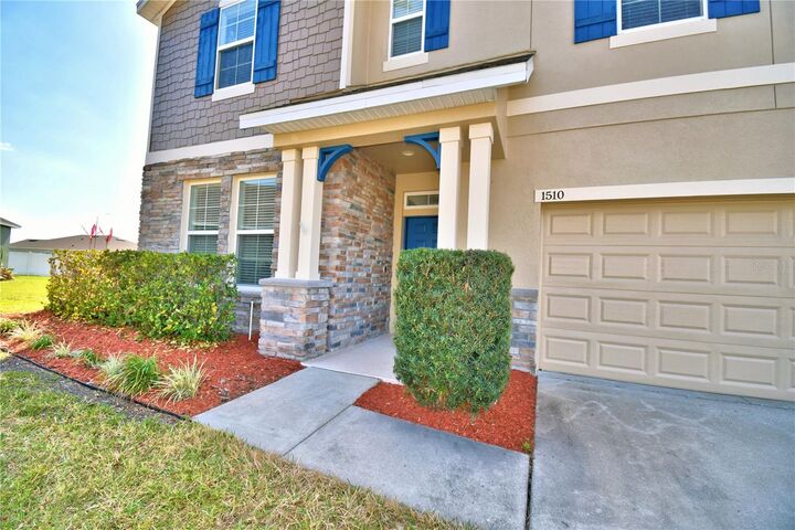 Property Photo: 1510 Shorewood Drive FL 33823