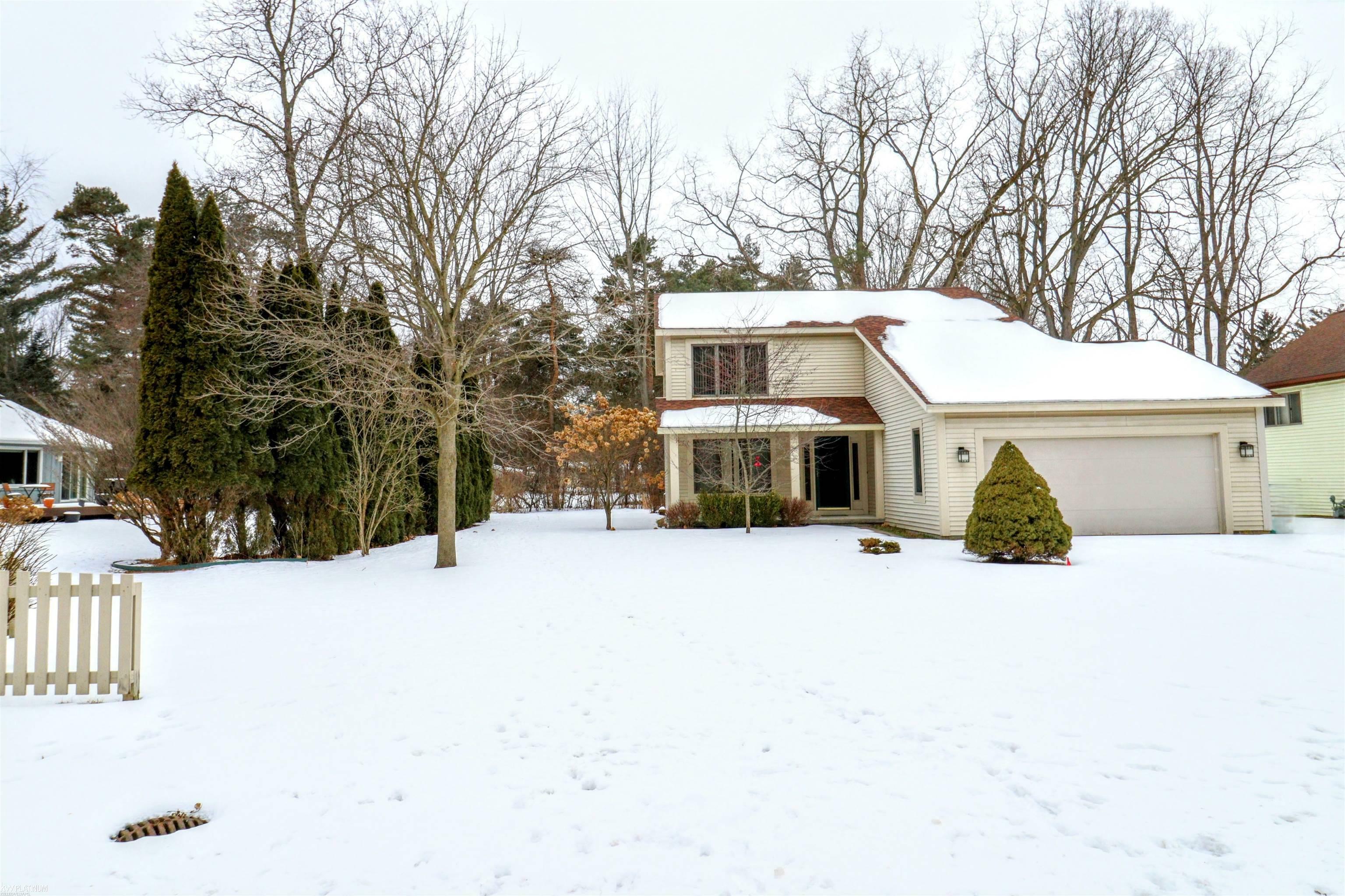 Property Photo:  3515 Strawberry Lane  MI 48060 