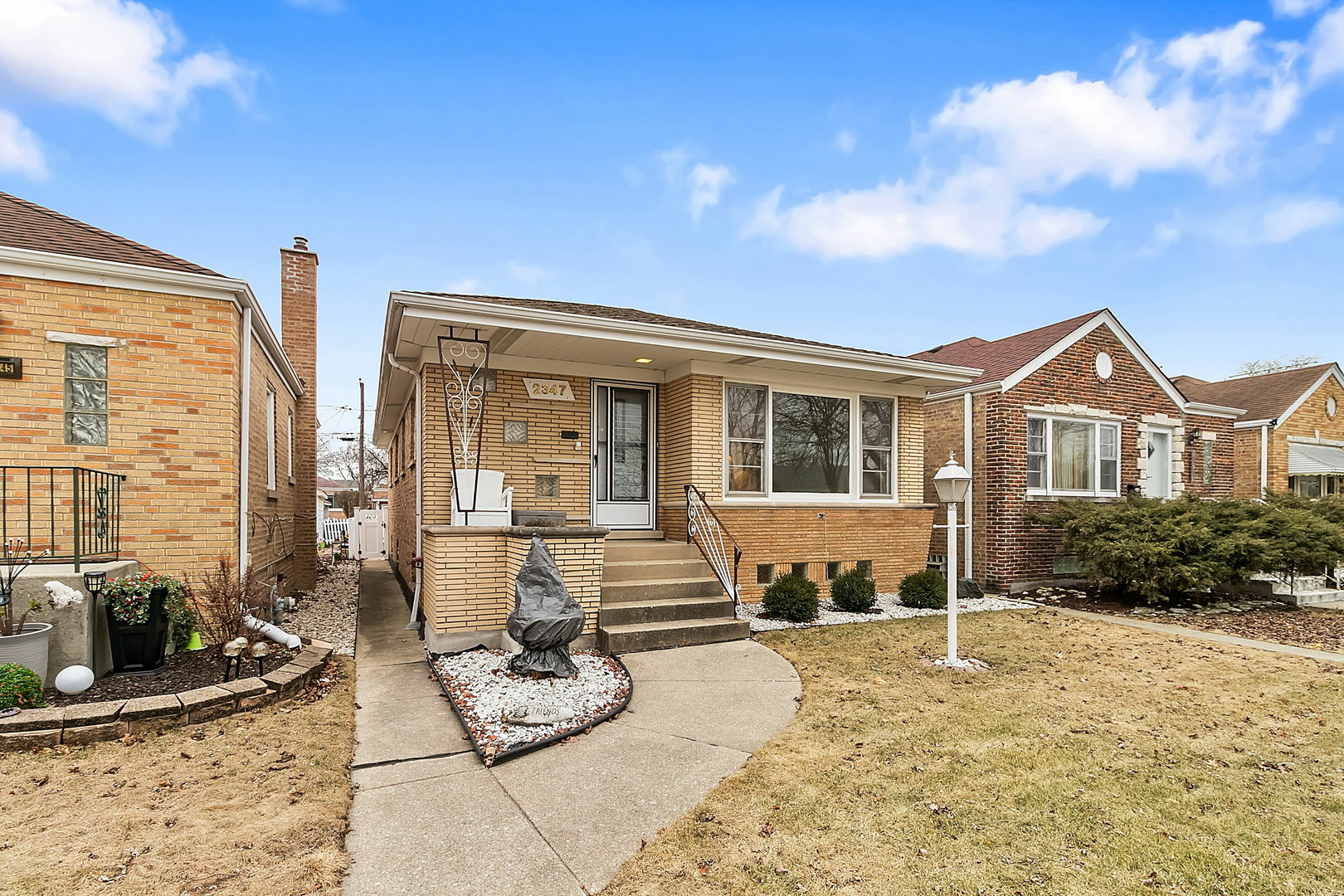 Property Photo:  2347 Burr Oak Avenue  IL 60546 