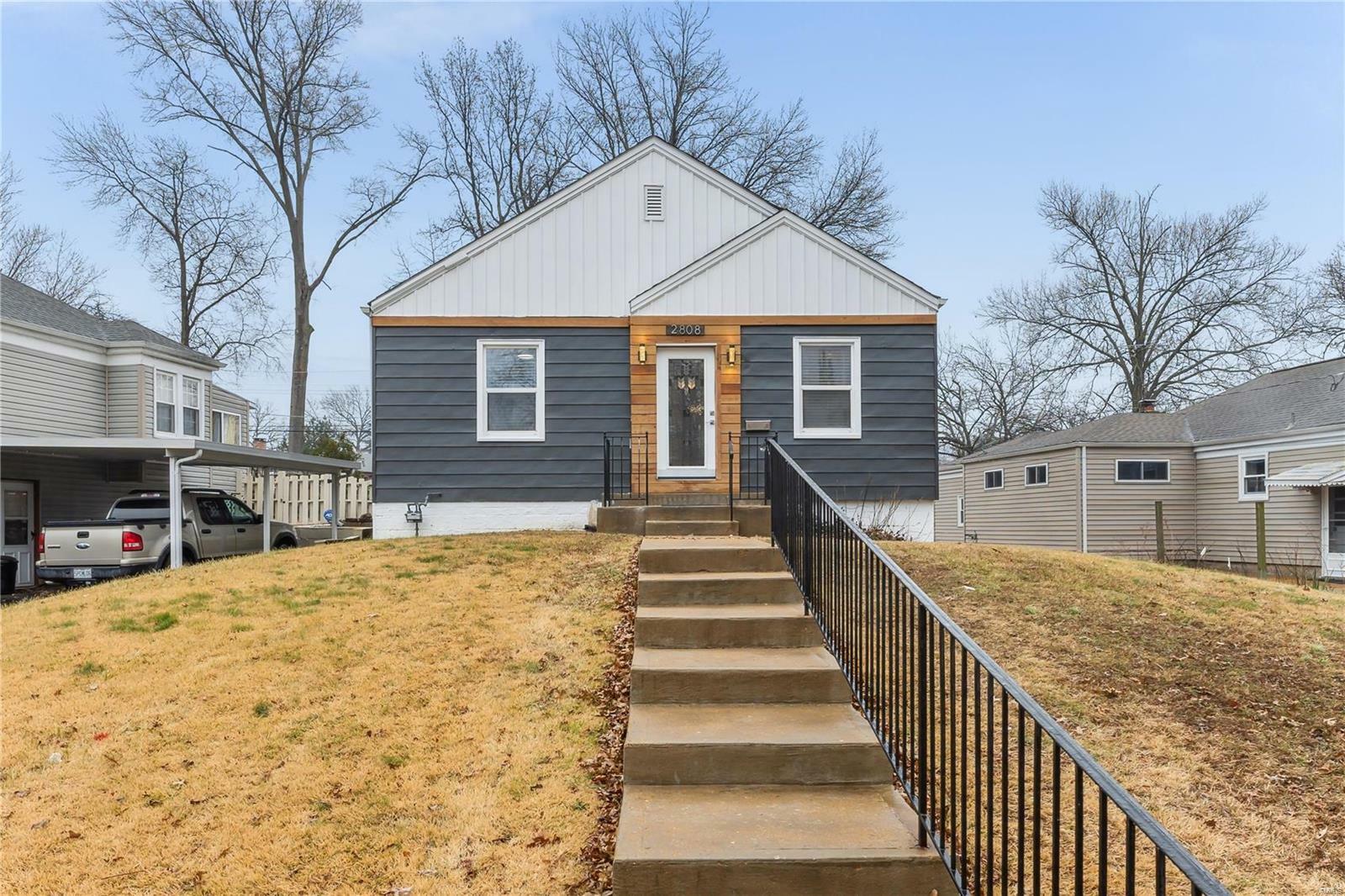 Property Photo:  2808 Chadwick Drive  MO 63121 