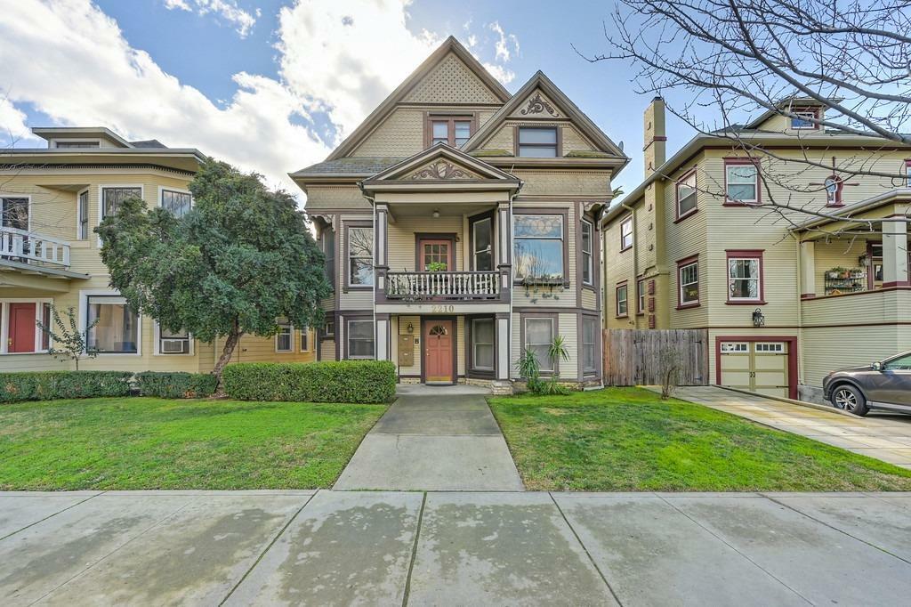 Property Photo:  2210 Capitol Avenue  CA 95816 