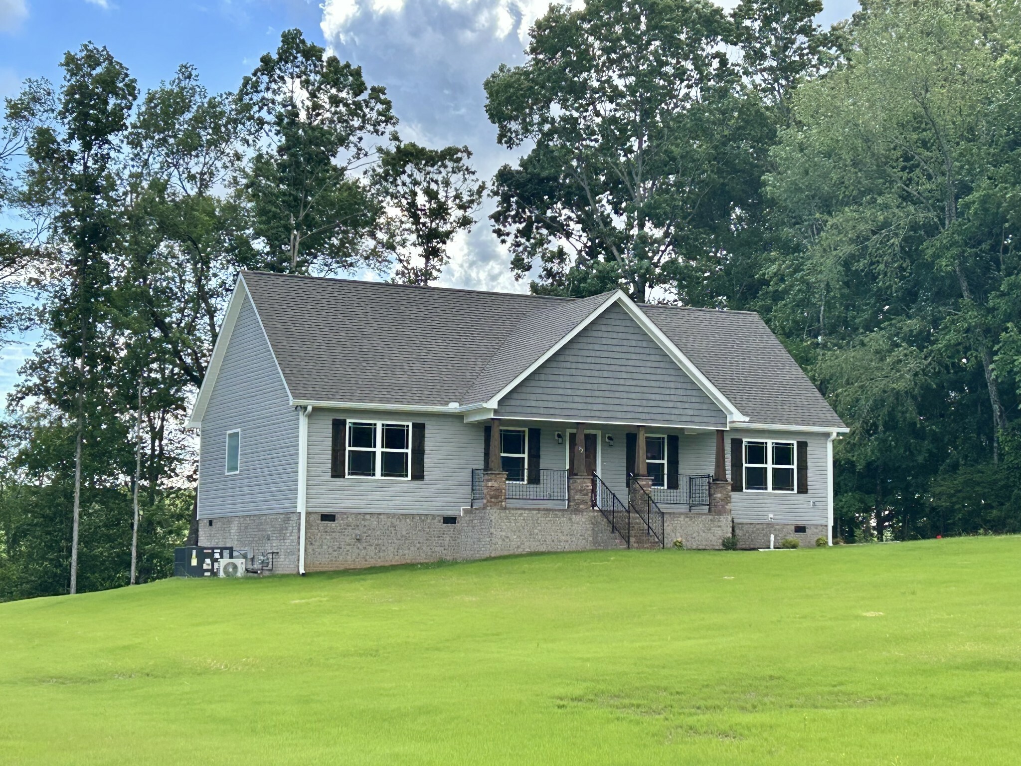 Property Photo: 92 Beechwood Drive TN 37355