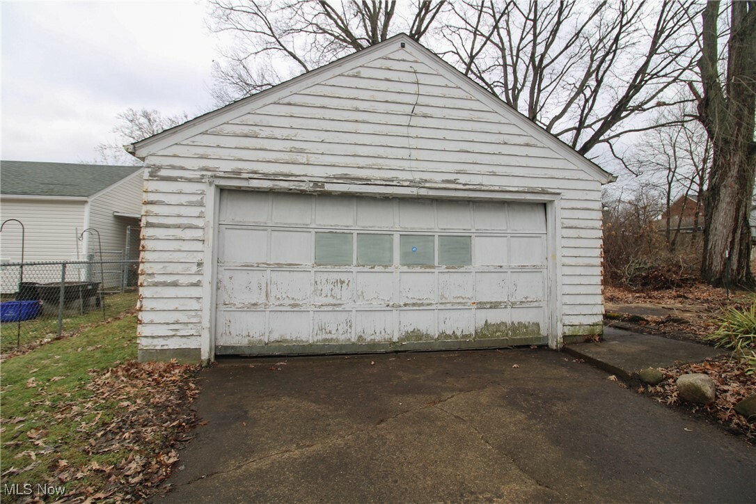 Property Photo:  128 Renee Drive  OH 44471 