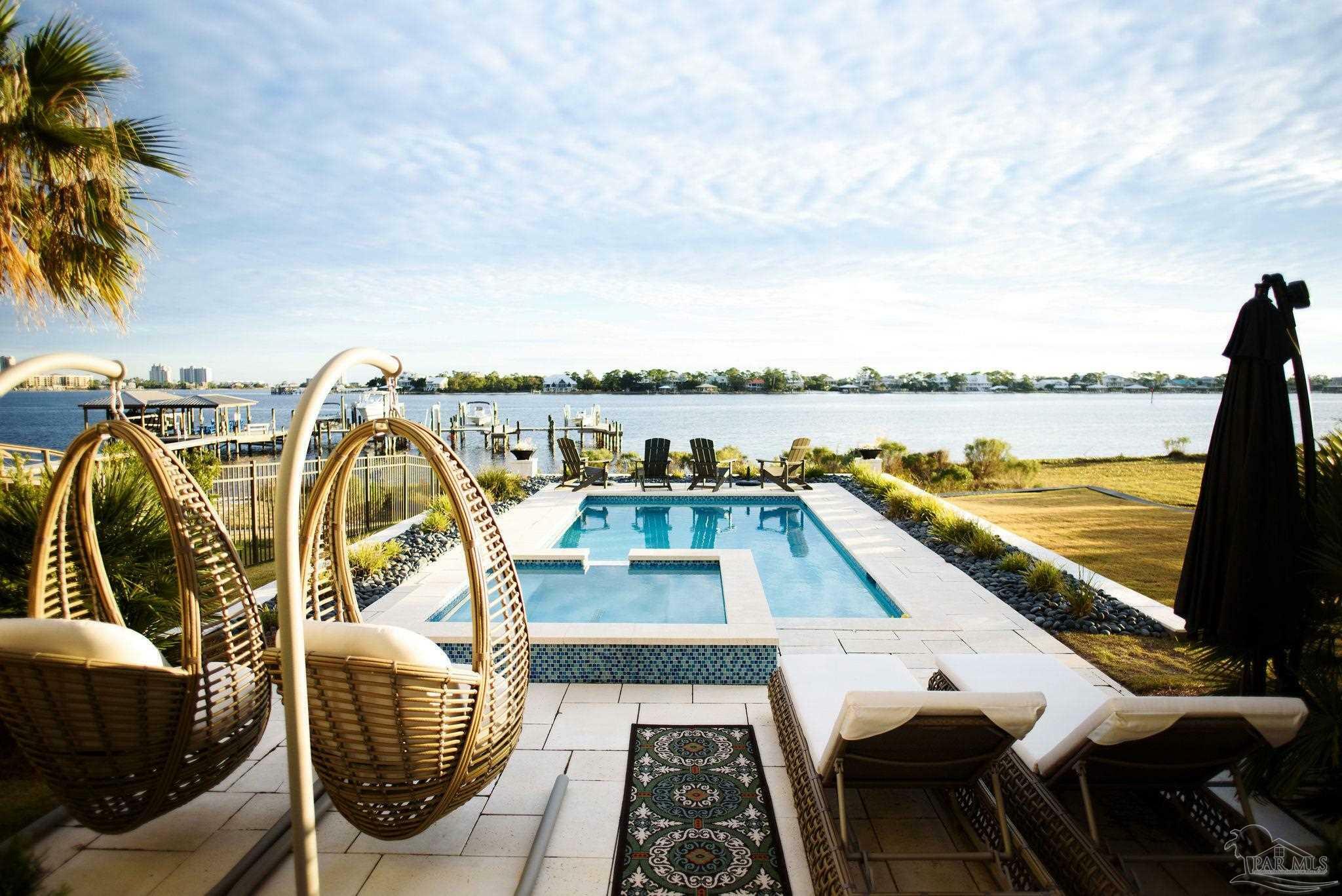 Property Photo: 5941 Lagniappe Dr FL 32507