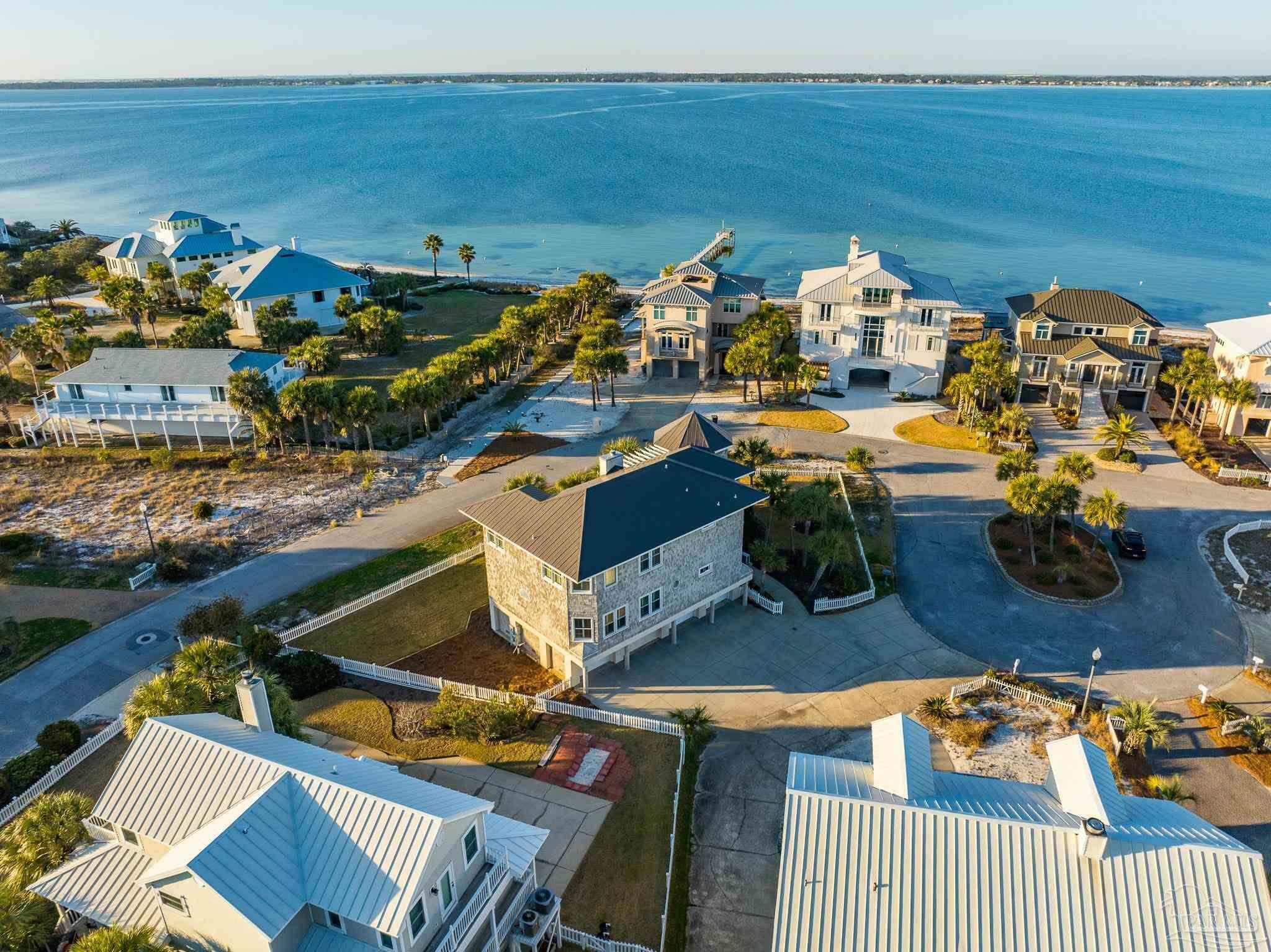 Property Photo: 12 Seashore Dr FL 32561