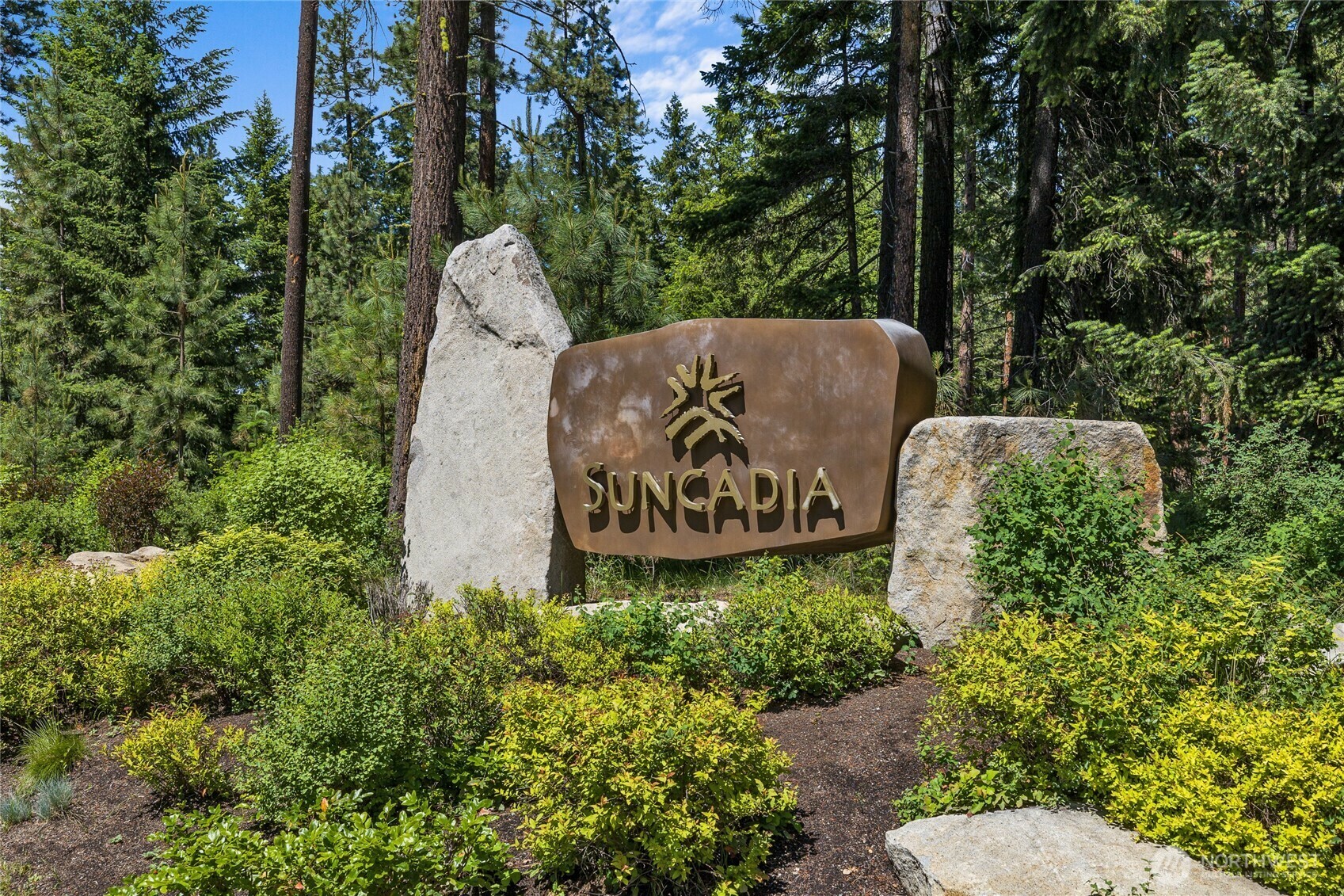 Property Photo:  3600  Suncadia Trail 3068  WA 98922 