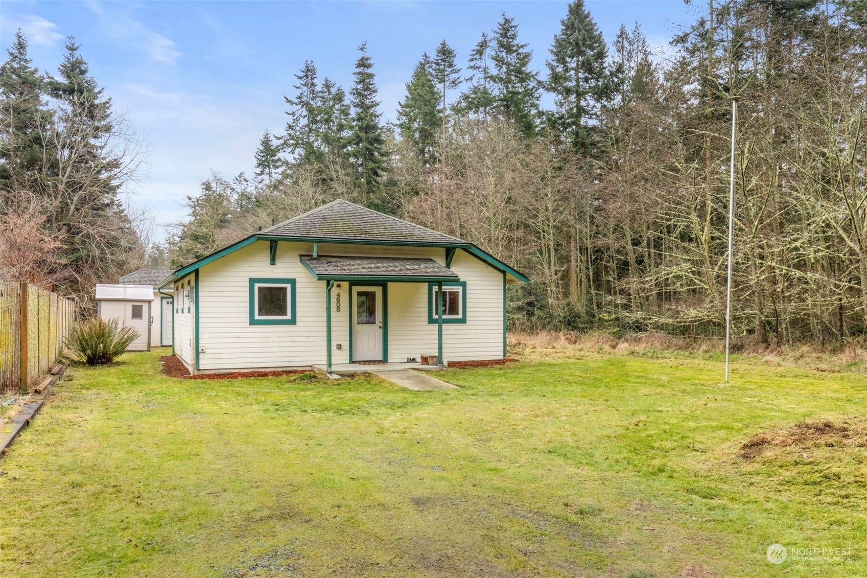 Property Photo:  4608  Kat Lane  WA 98368 