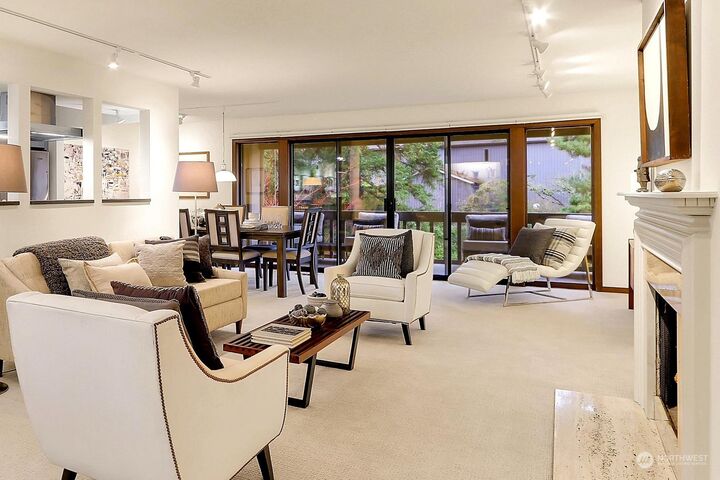 1547 NE 143rd Street G4  Seattle WA 98125 photo