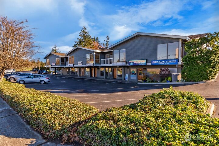 520 E Whidbey Avenue 205  Oak Harbor WA 98277 photo