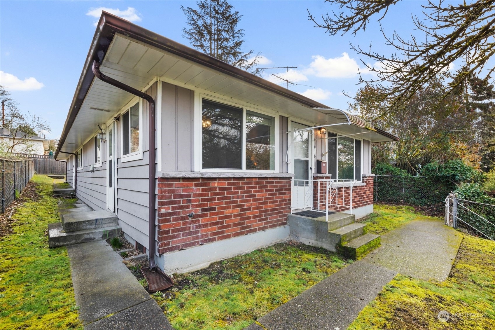 Property Photo: 524 Martin Luther King Jr Way S WA 98144