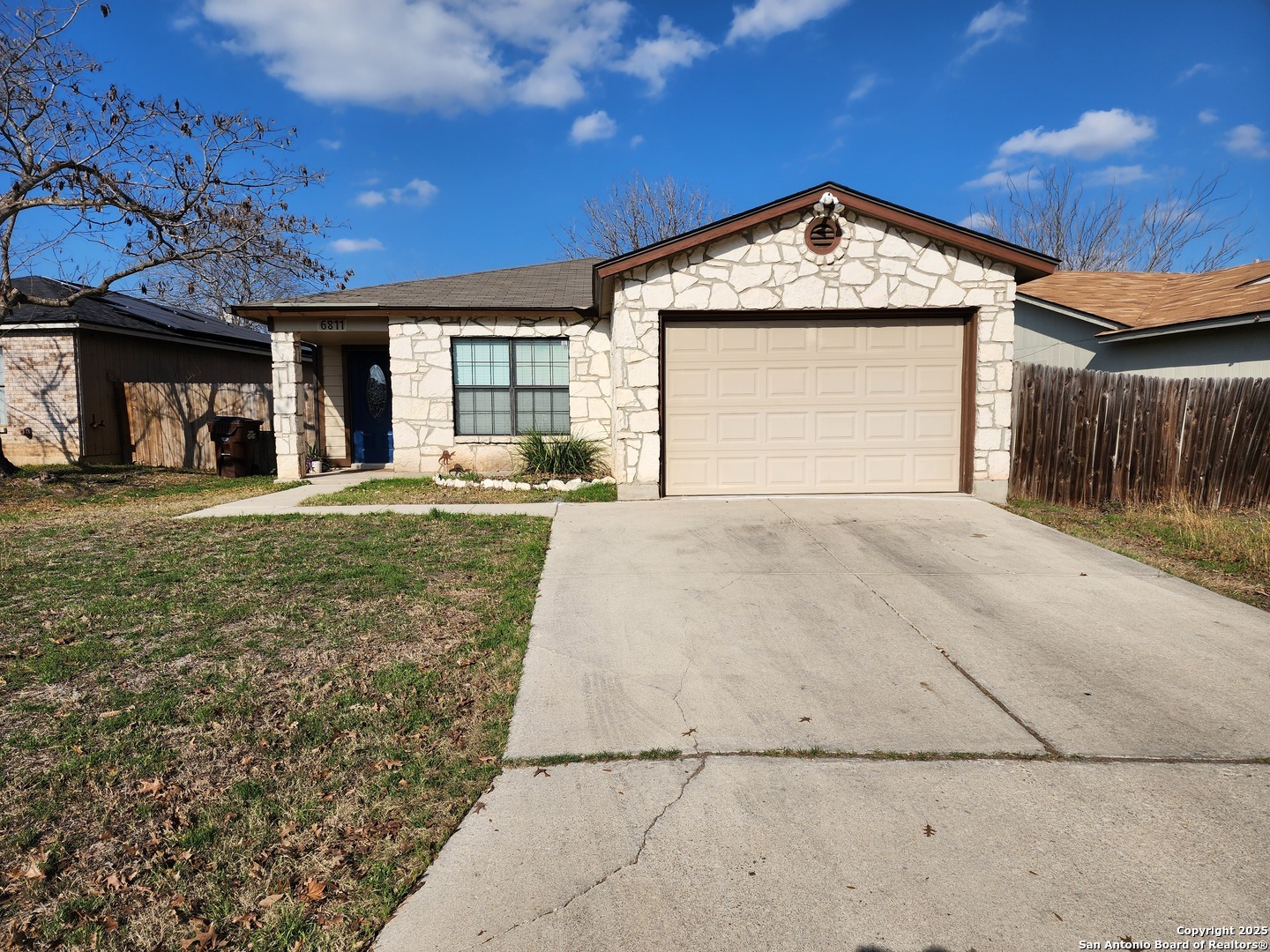 Property Photo:  6811 Cypress Mist  TX 78109 