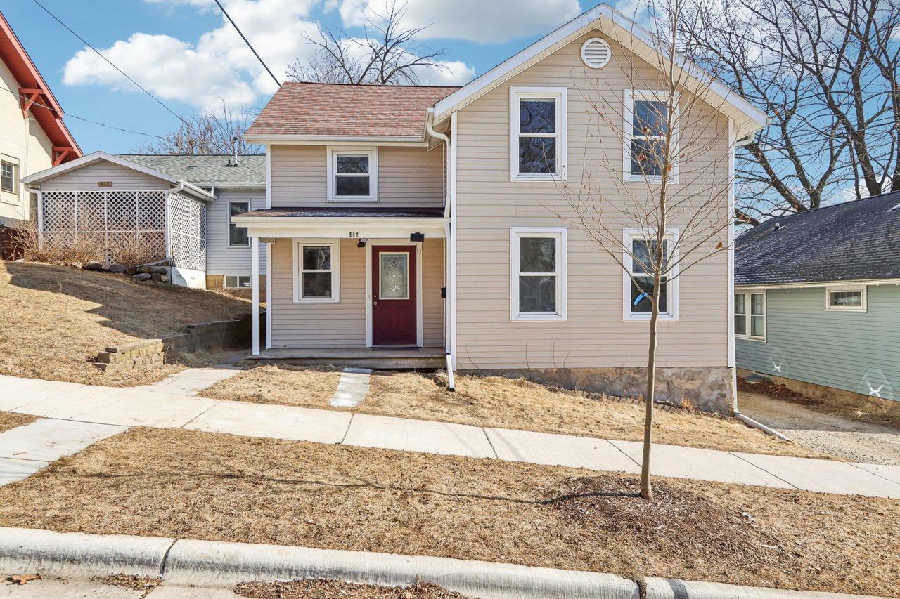 Property Photo:  415 South 5th Street  WI 53589 