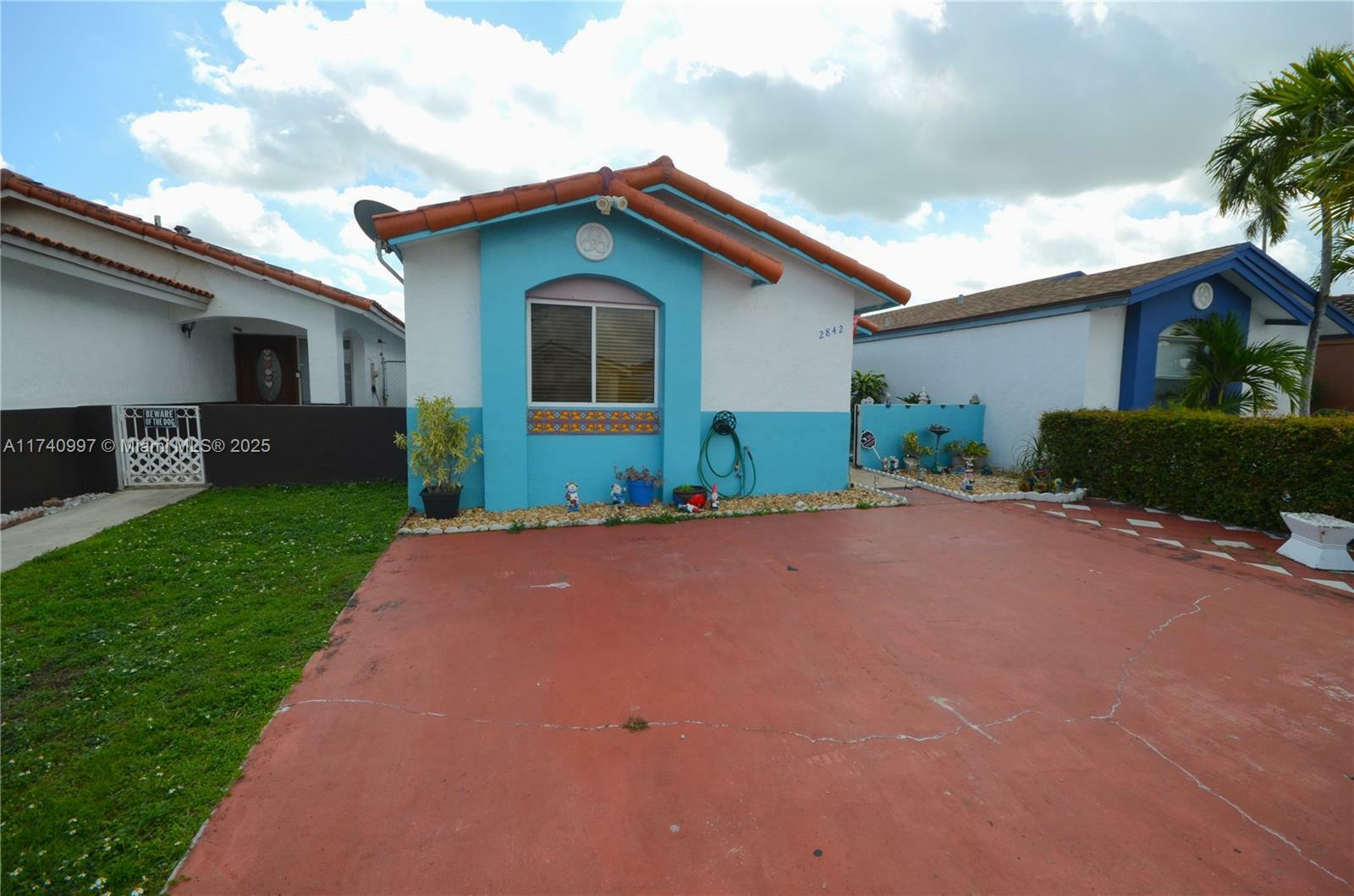 2842 W 74th Pl  Hialeah FL 33018 photo