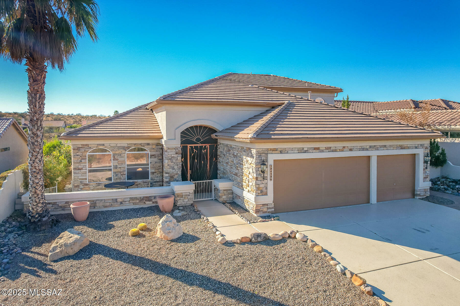 Property Photo:  38438 S Desert Highland Drive  AZ 85739 