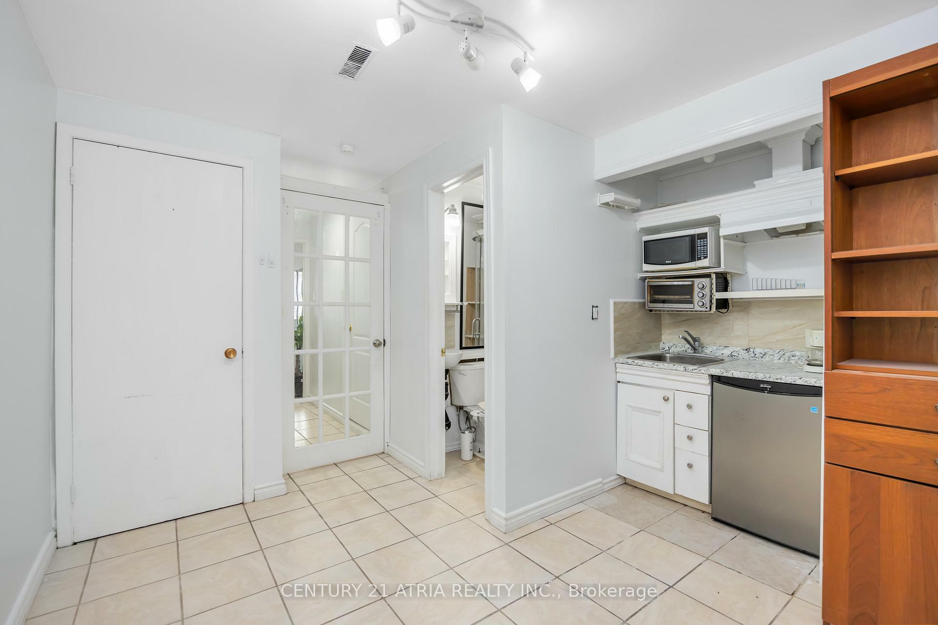 Property Photo: 451 Military Trail 102-G ON M1E 4E8