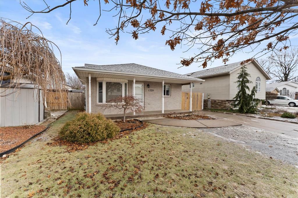 Property Photo: 1329 Foster Avenue ON N8W 5P3