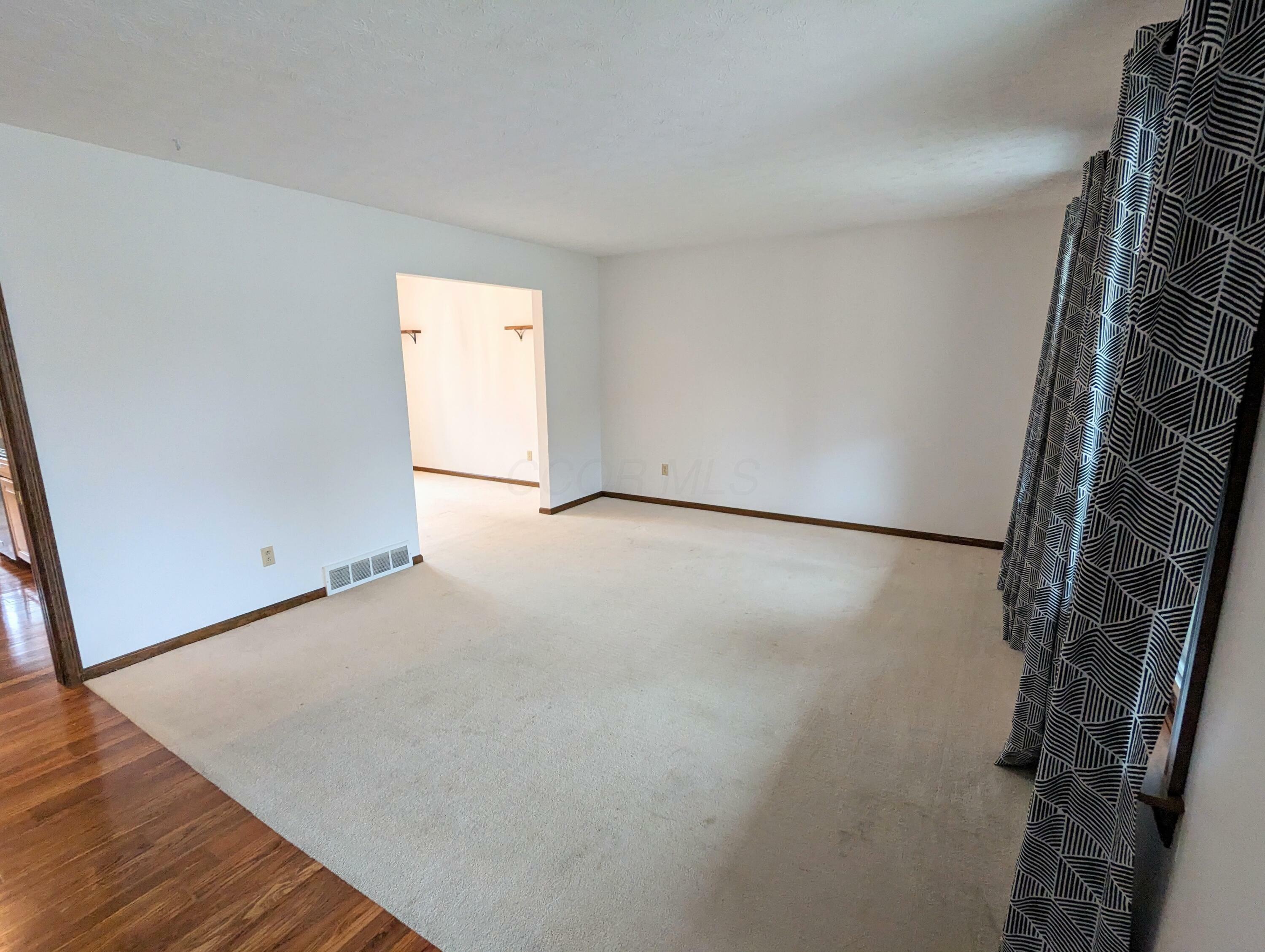 Property Photo:  1269 Amol Lane  OH 43235 