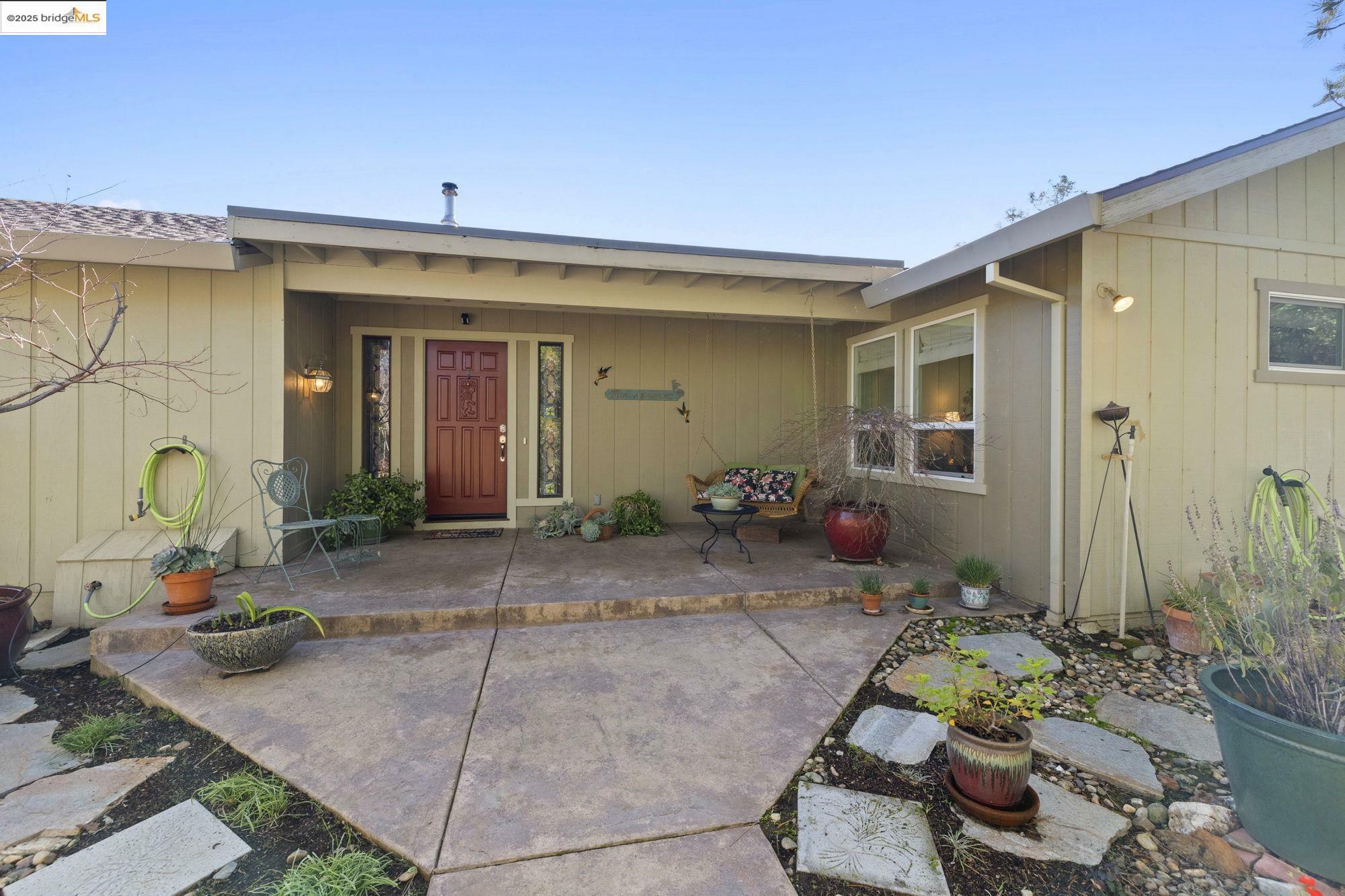 Property Photo: 23607 Porcina Way CA 95310