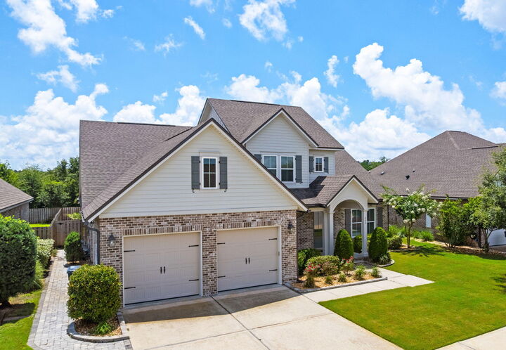 Property Photo:  208 Meadow Lake Drive  FL 32439 