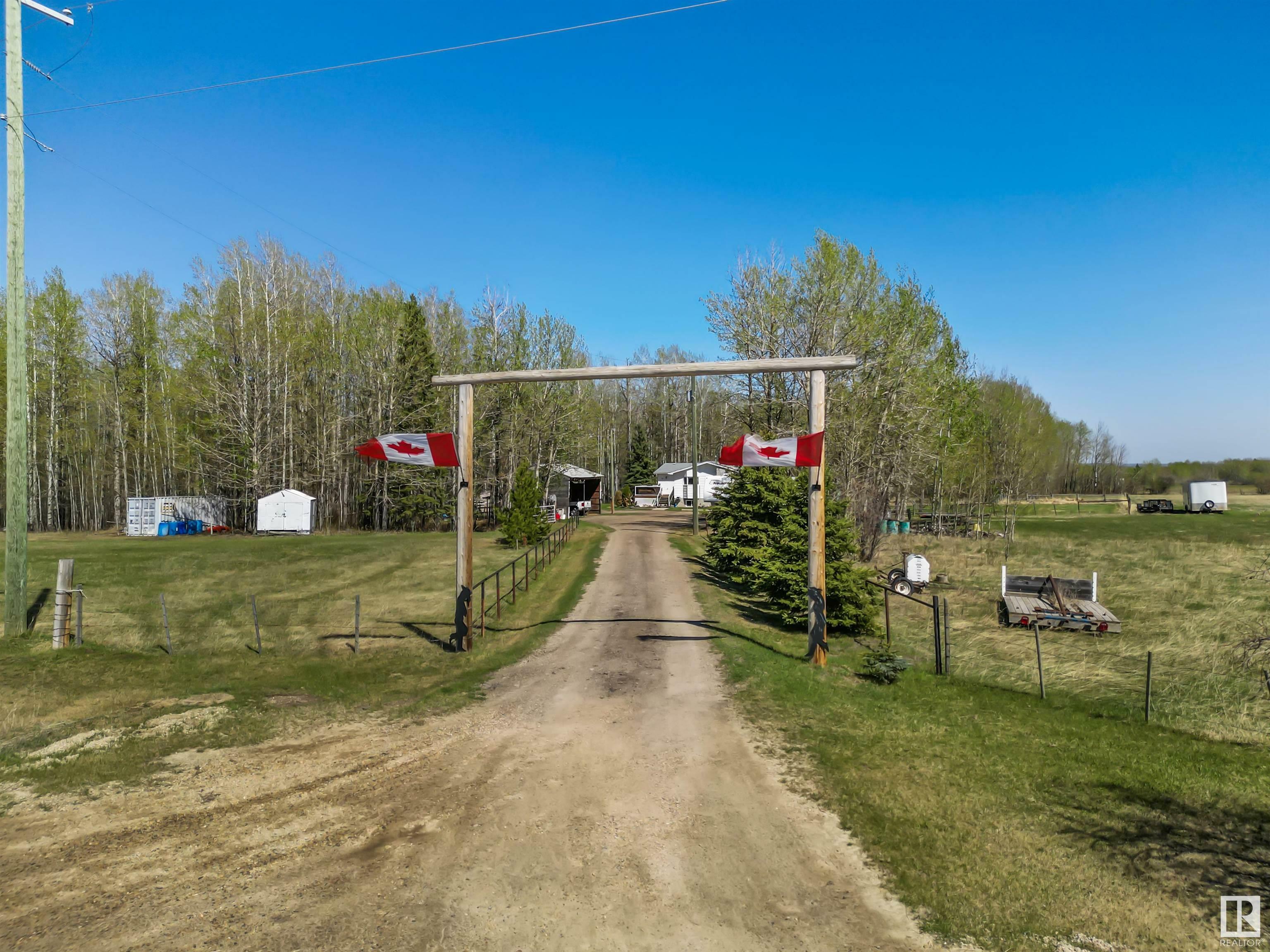 Property Photo: 48311 Rge Road 83 AB T0E 1Z0