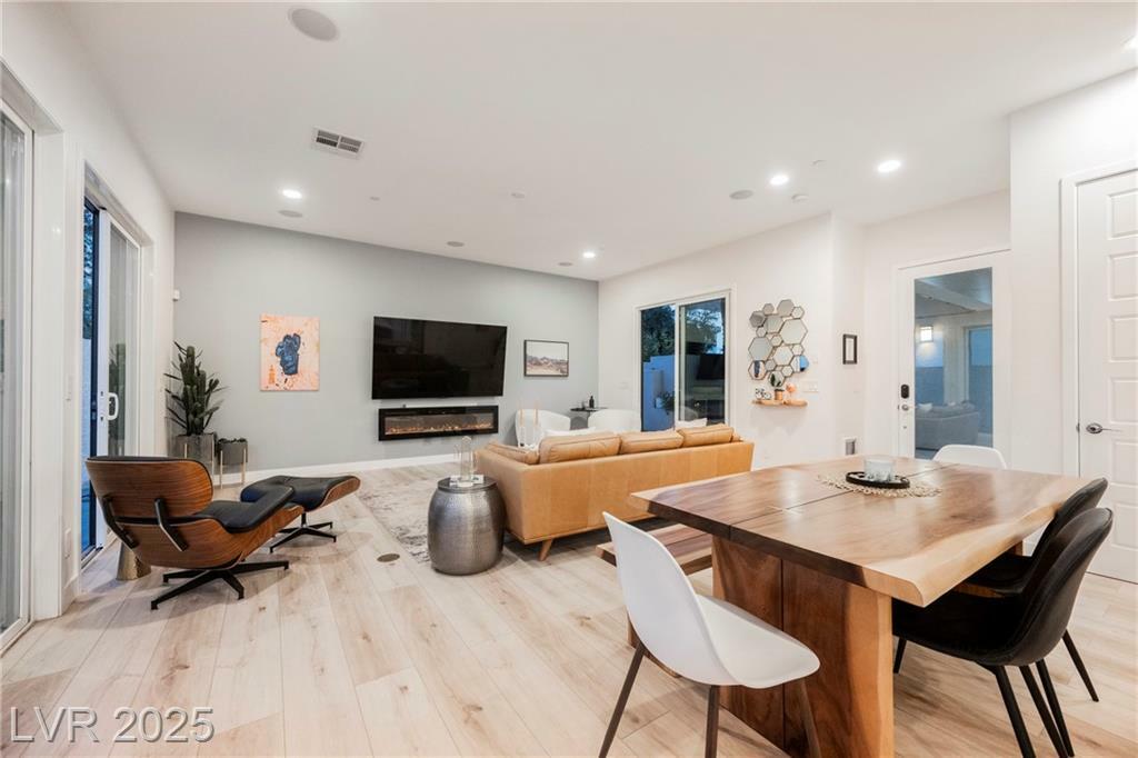 Property Photo: 800 Loch Katrine Avenue NV 89012