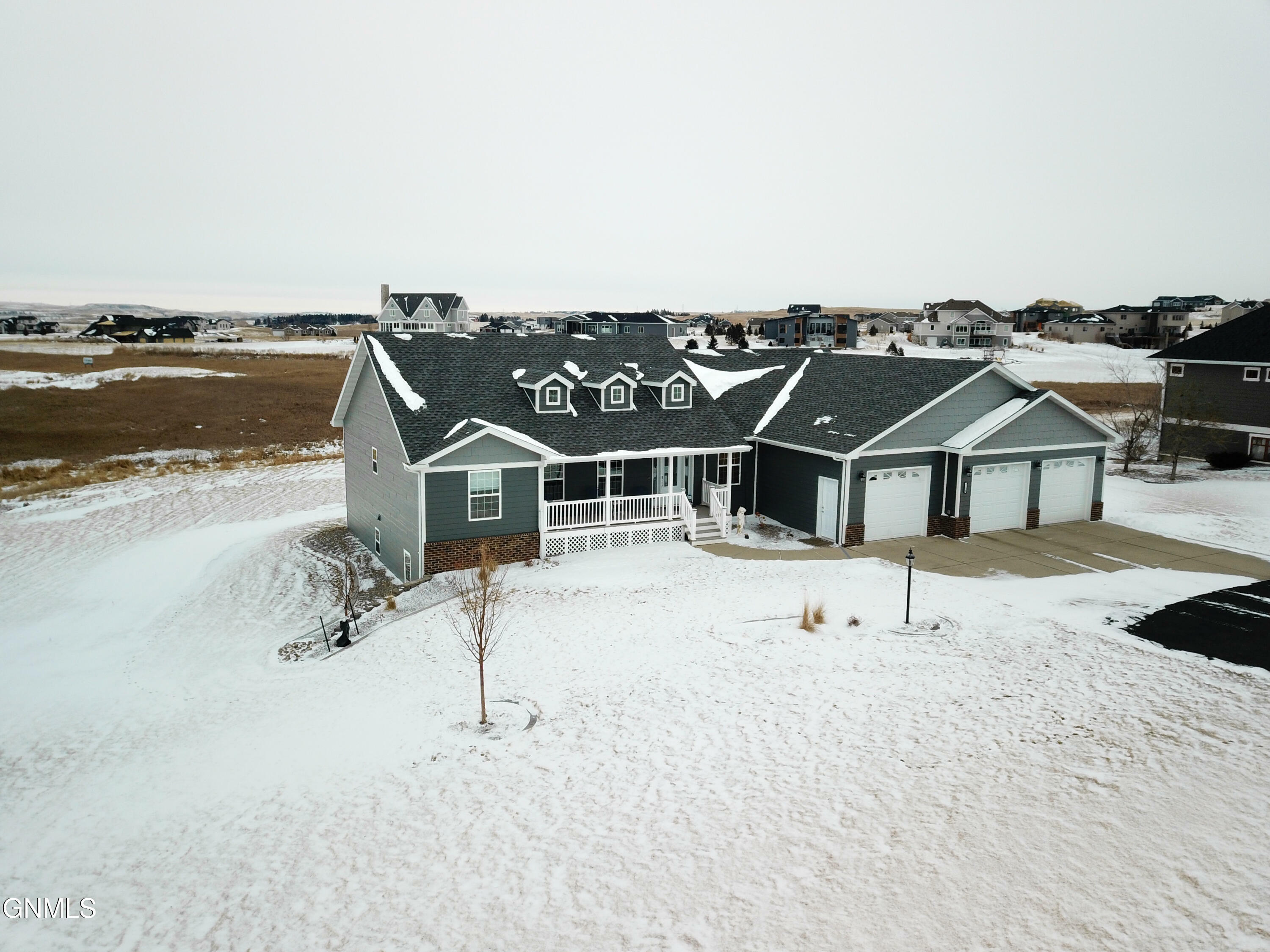 Property Photo:  3130 Link Drive  ND 58503 