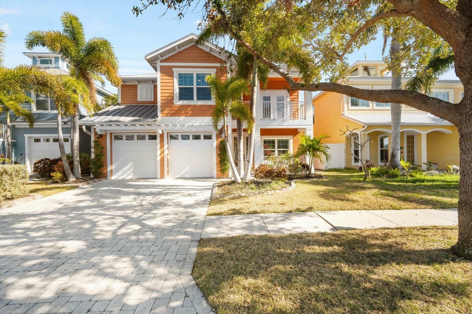 Property Photo: 6411 Grenada Island Avenue FL 33572