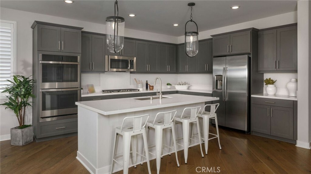 Property Photo:  535 Finch Drive  CA 92377 