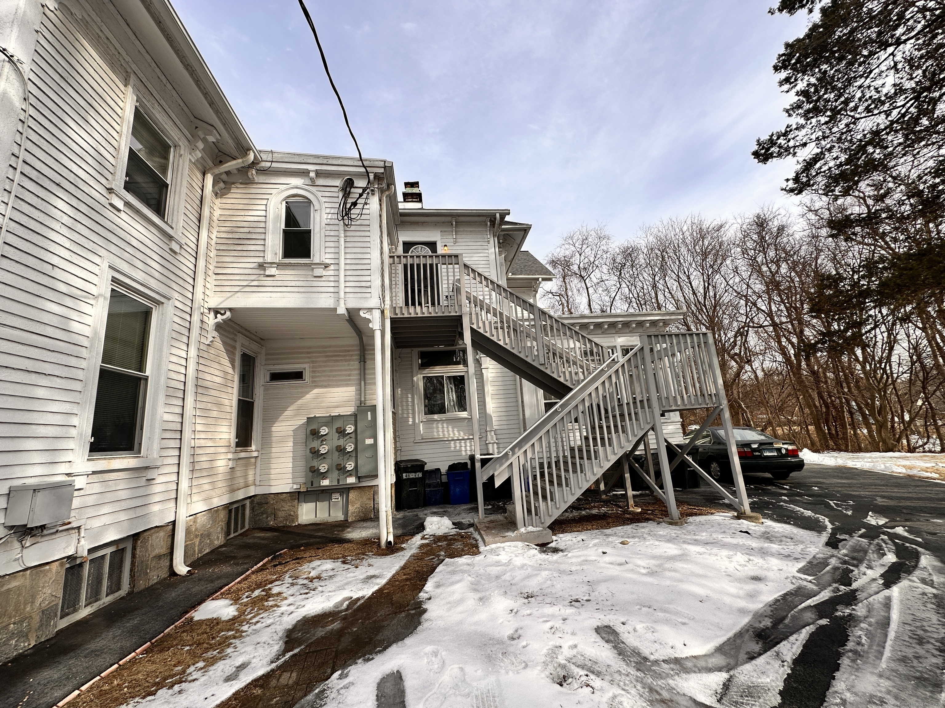 Property Photo:  231 North Main Street 3  CT 06401 