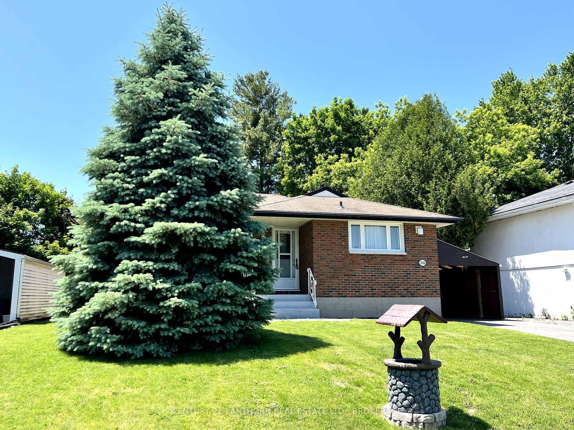 Photo de la propriété:  216 Union Street  ON K7R 2W6 