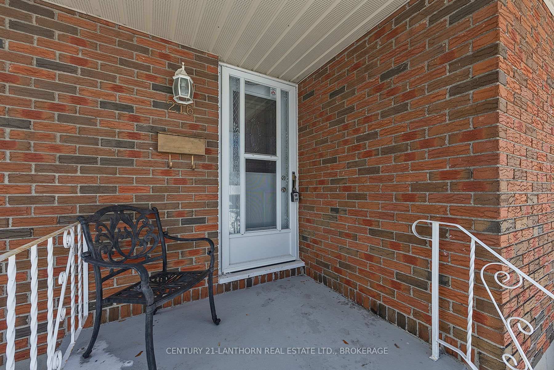 Property Photo: 216 Union Street ON K7R 2W6