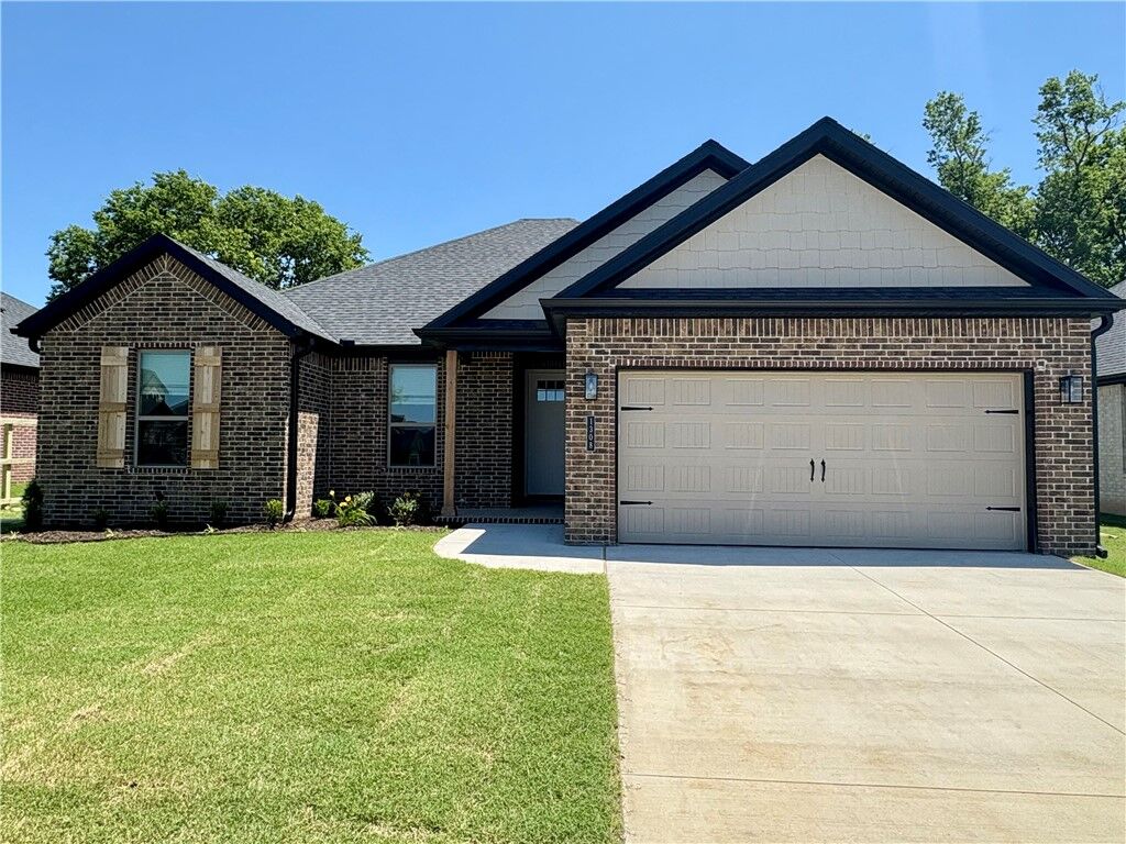Property Photo: 1308 Christman Street AR 72751