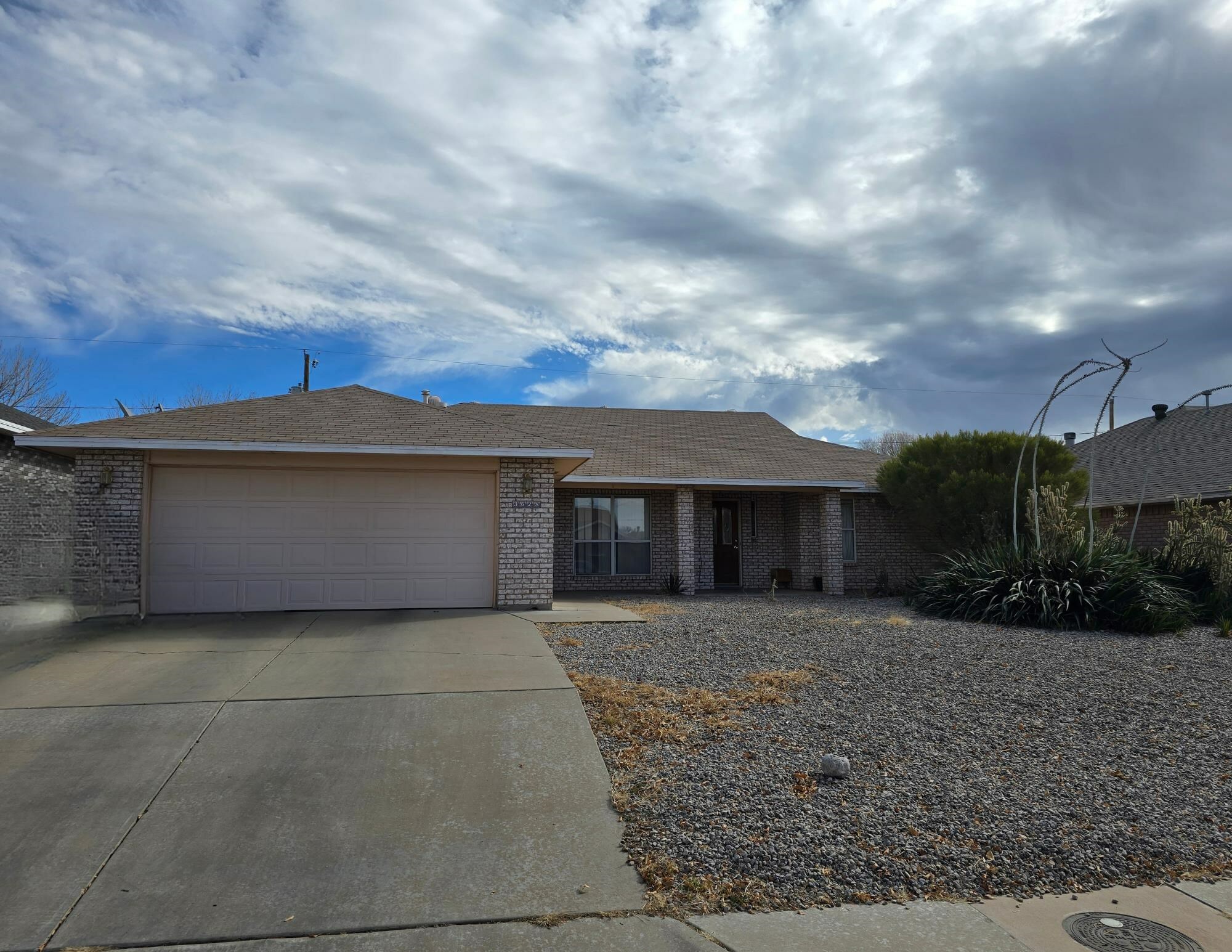 Property Photo: 3628 Driftwood Ave NM 88310