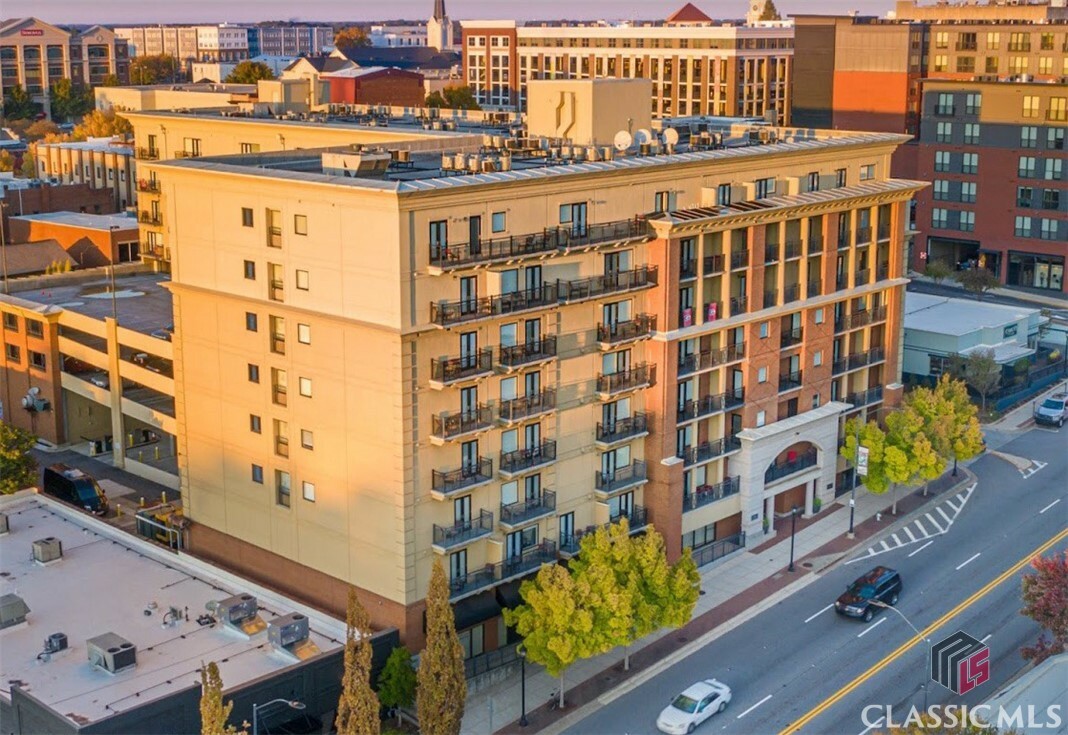 Property Photo: 250 W Broad Street 515 GA 30601