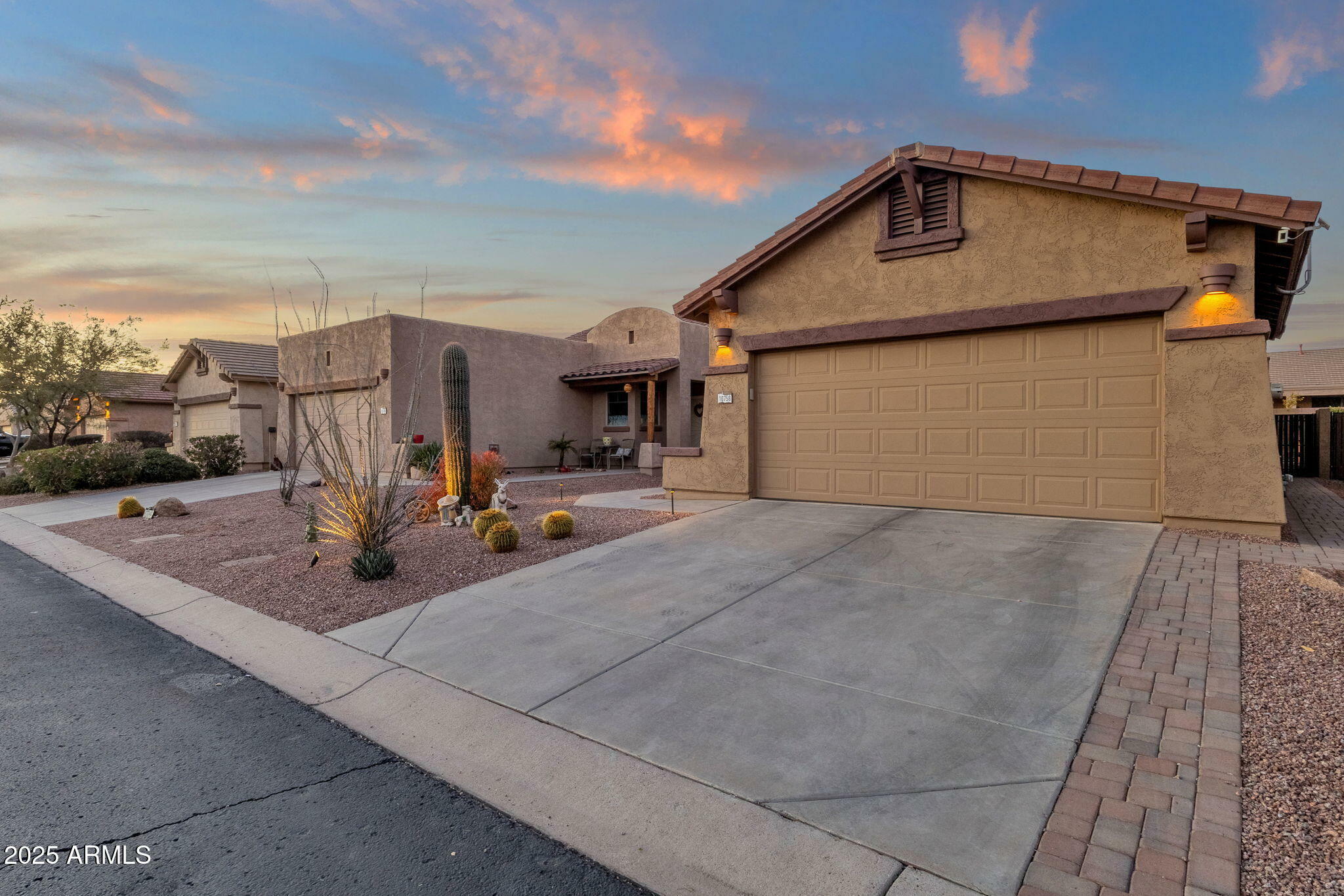 Property Photo: 10758 E Peralta Canyon Drive AZ 85118