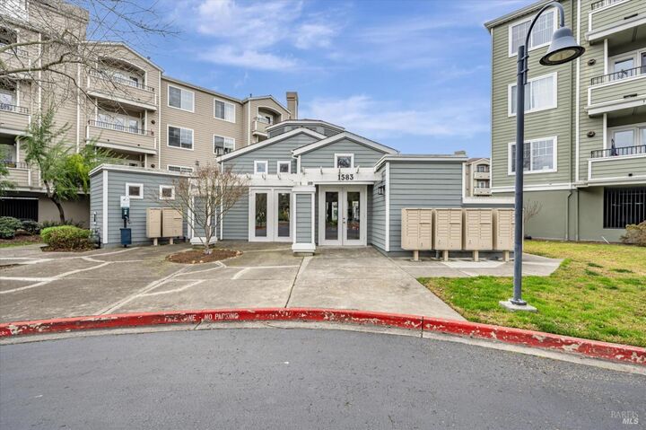 Property Photo:  852 Diablo Avenue 110  CA 94947 