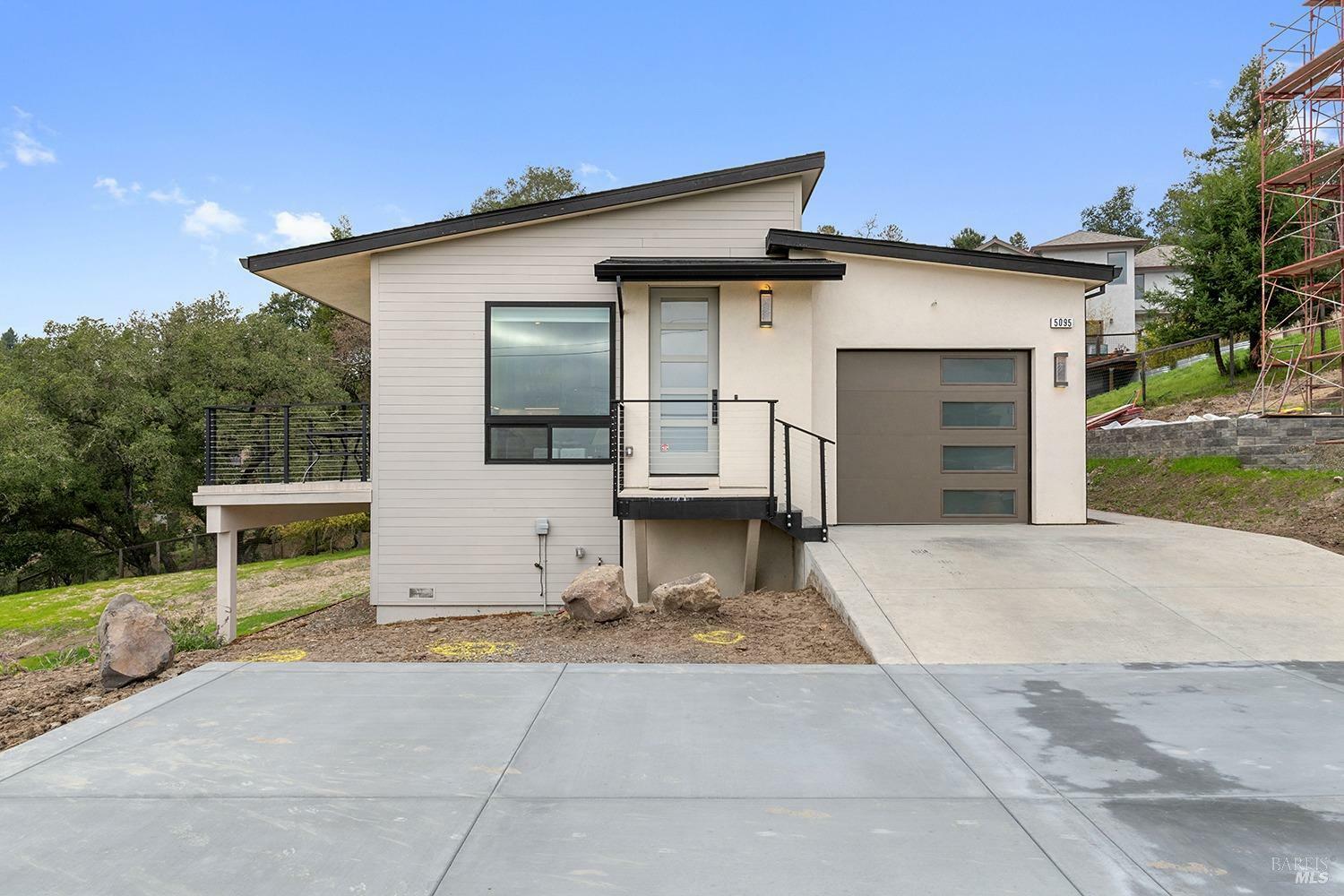 Property Photo:  1292 Wikiup Drive  CA 95403 