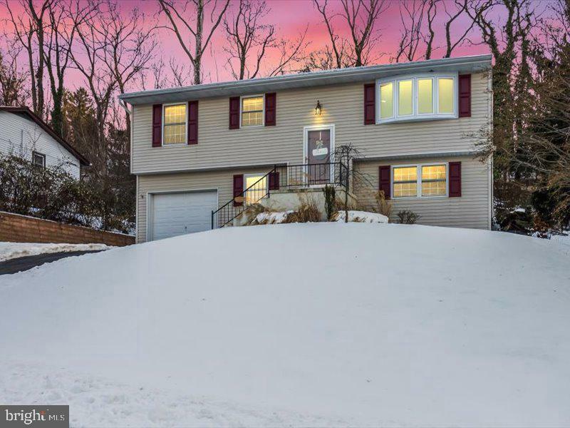 Property Photo:  81 Pleasantview Terrace  PA 17070 