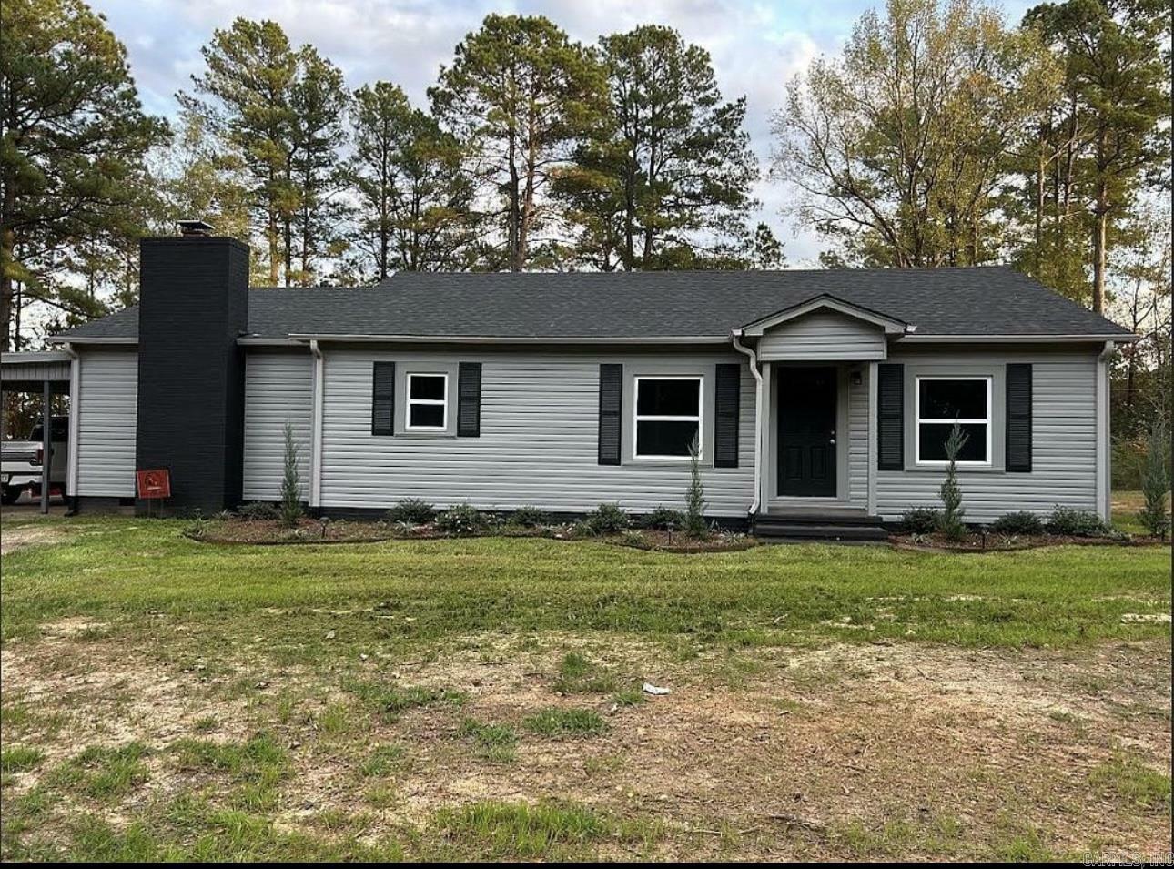 Property Photo: 1715 E North AR 71753