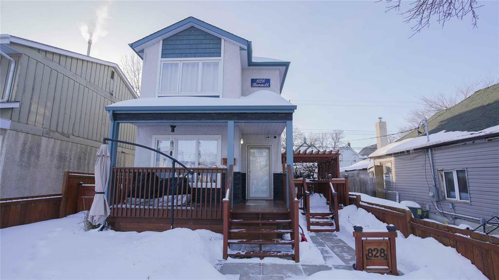 828 Burnell Street  Winnipeg MB R3E 2H6 photo