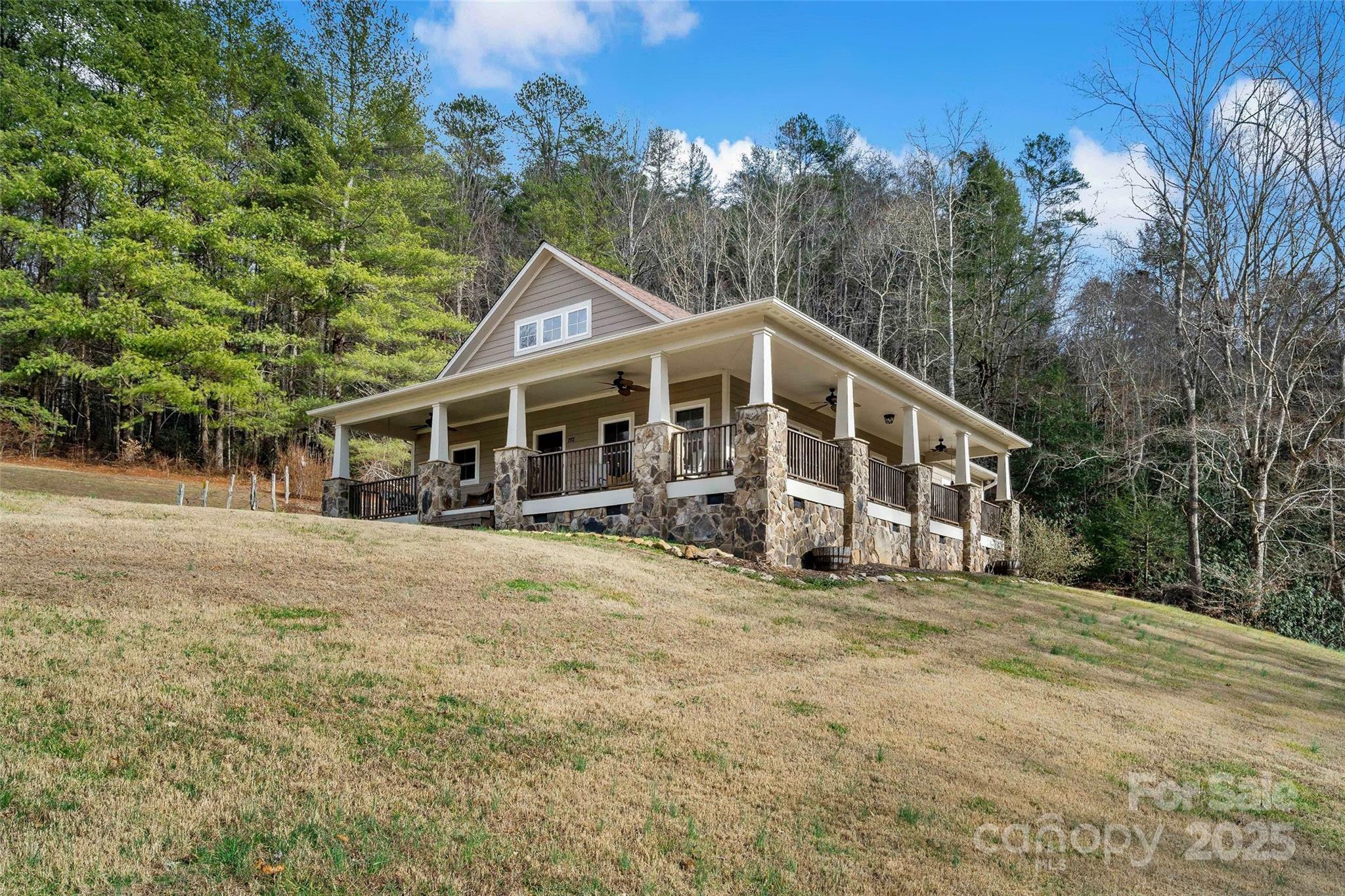 Property Photo:  192 Mountain View Road  NC 28752 