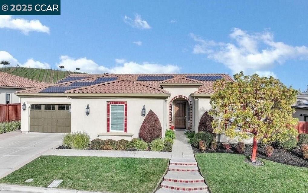 Property Photo: 1587 California Trl CA 94513