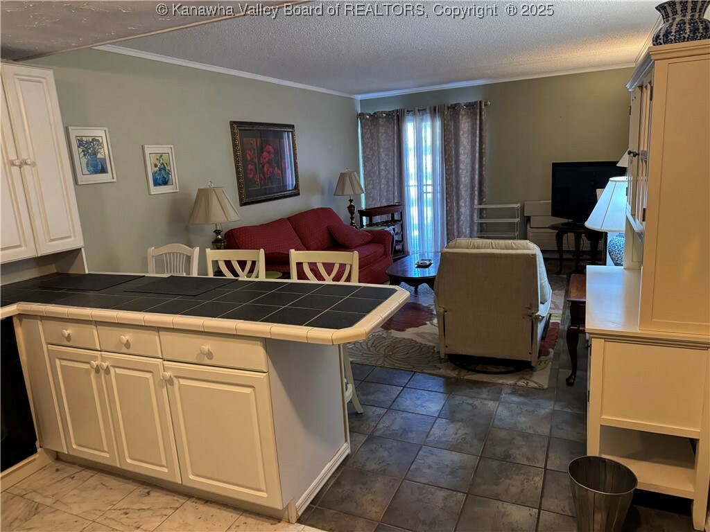 Property Photo: 2106 Kanawha Boulevard E 503 WV 25311