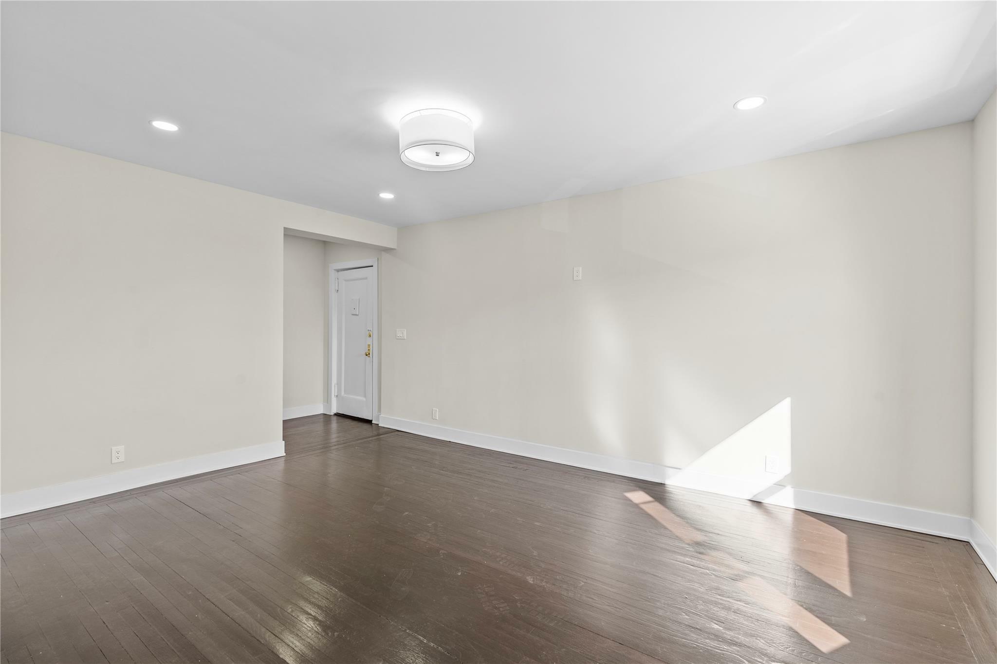 Property Photo:  130 Centre Avenue 1A  NY 10805 