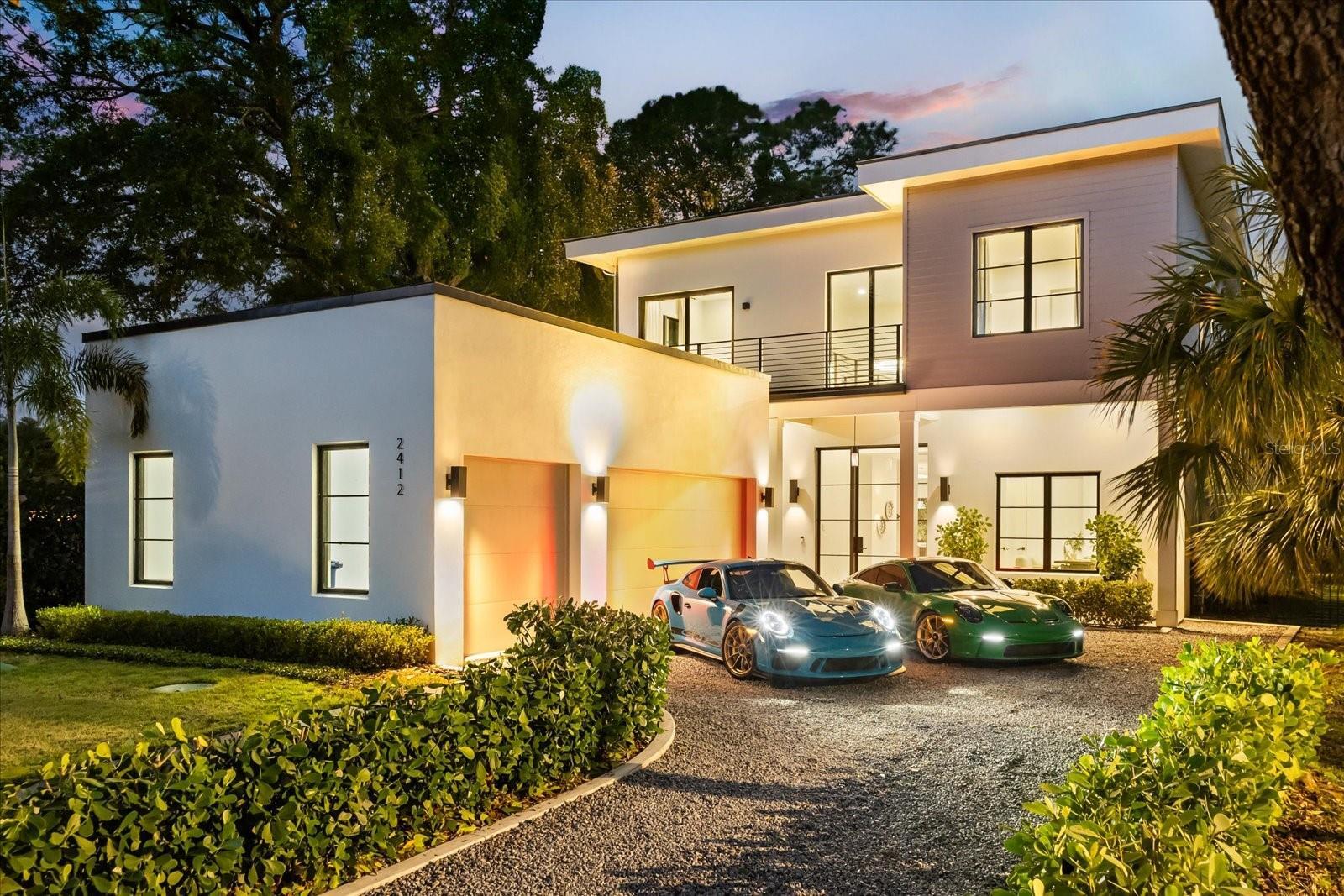 Property Photo: 2412 Chantilly Avenue FL 32789