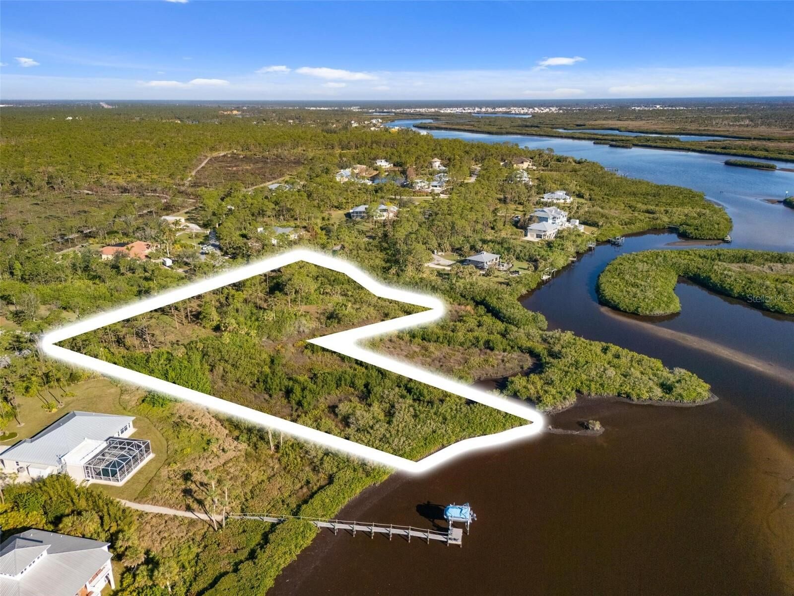 Property Photo: 0 Riverfront Drive FL 34293