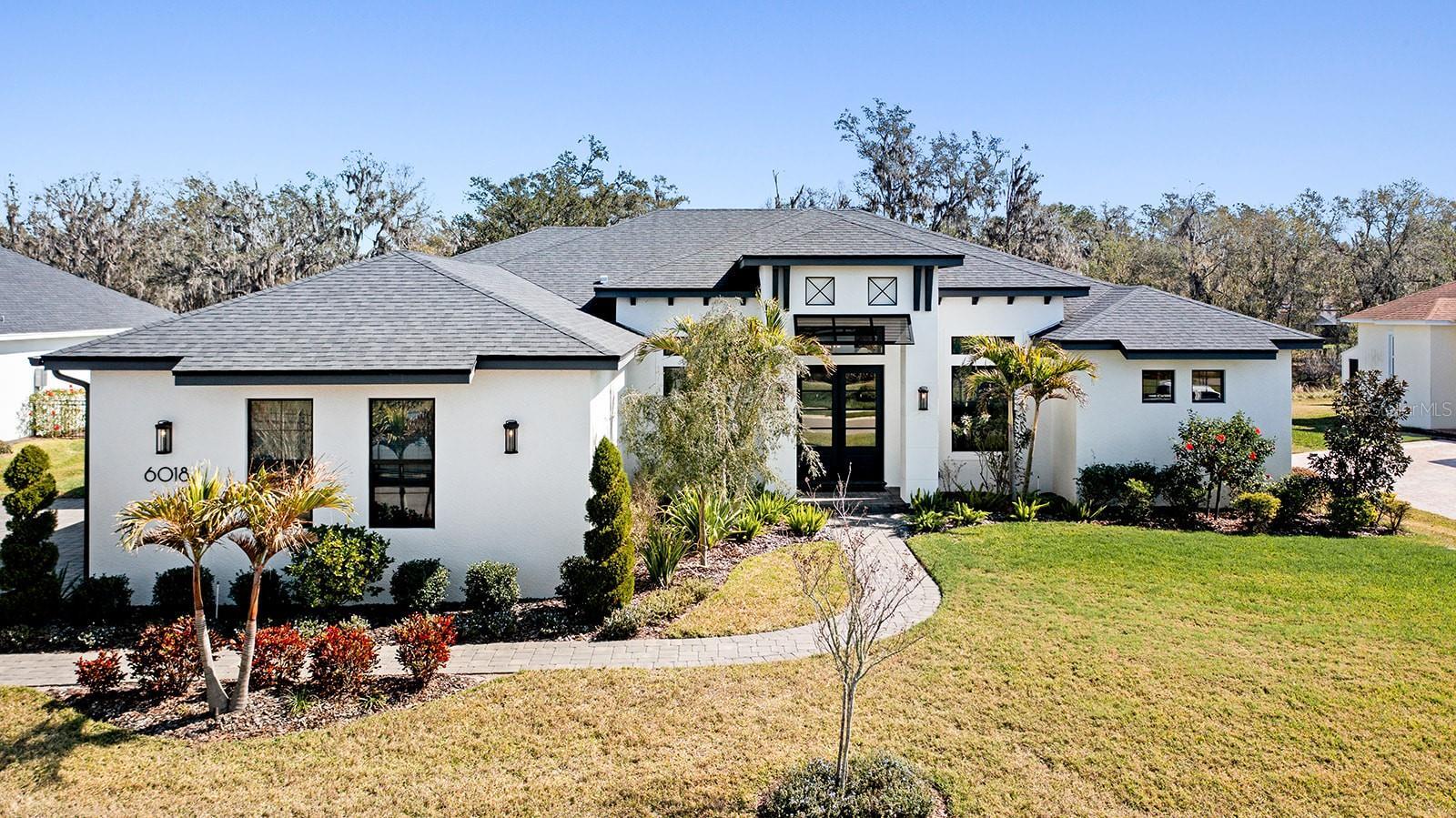 Property Photo: 6018 Abbey Oaks Drive FL 33811
