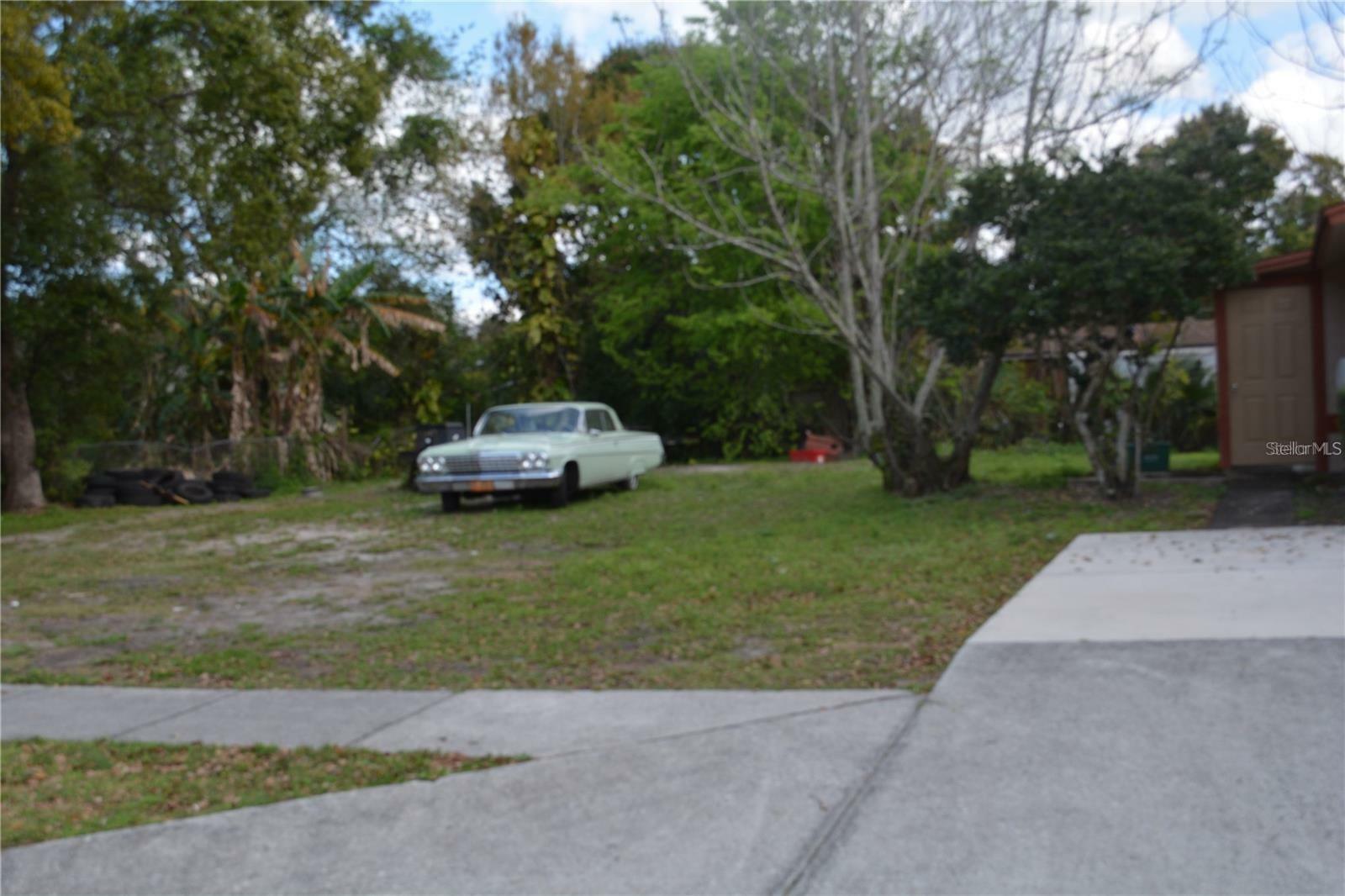Property Photo: 0 Dixie Avenue Avenue FL 32771