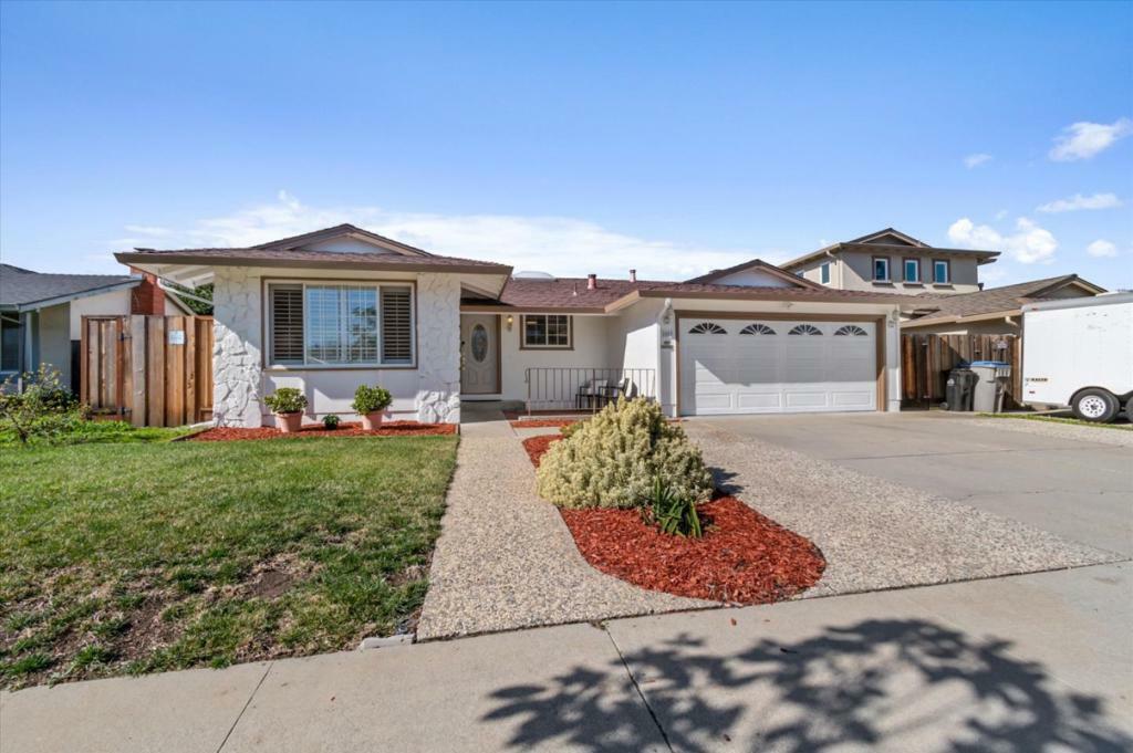 Property Photo:  2807 Smithers Drive  CA 95148 